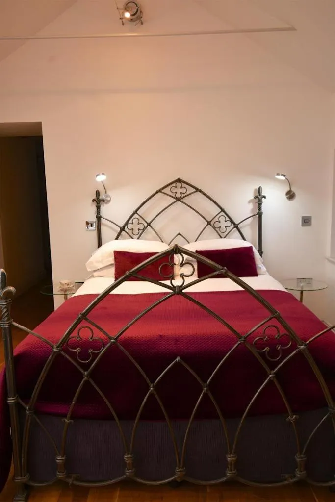 Tudor Lodge Bed & Breakfast