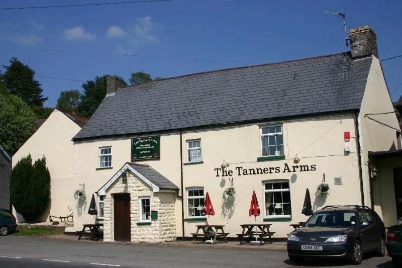 Facade/entrance in The Tanners Arms