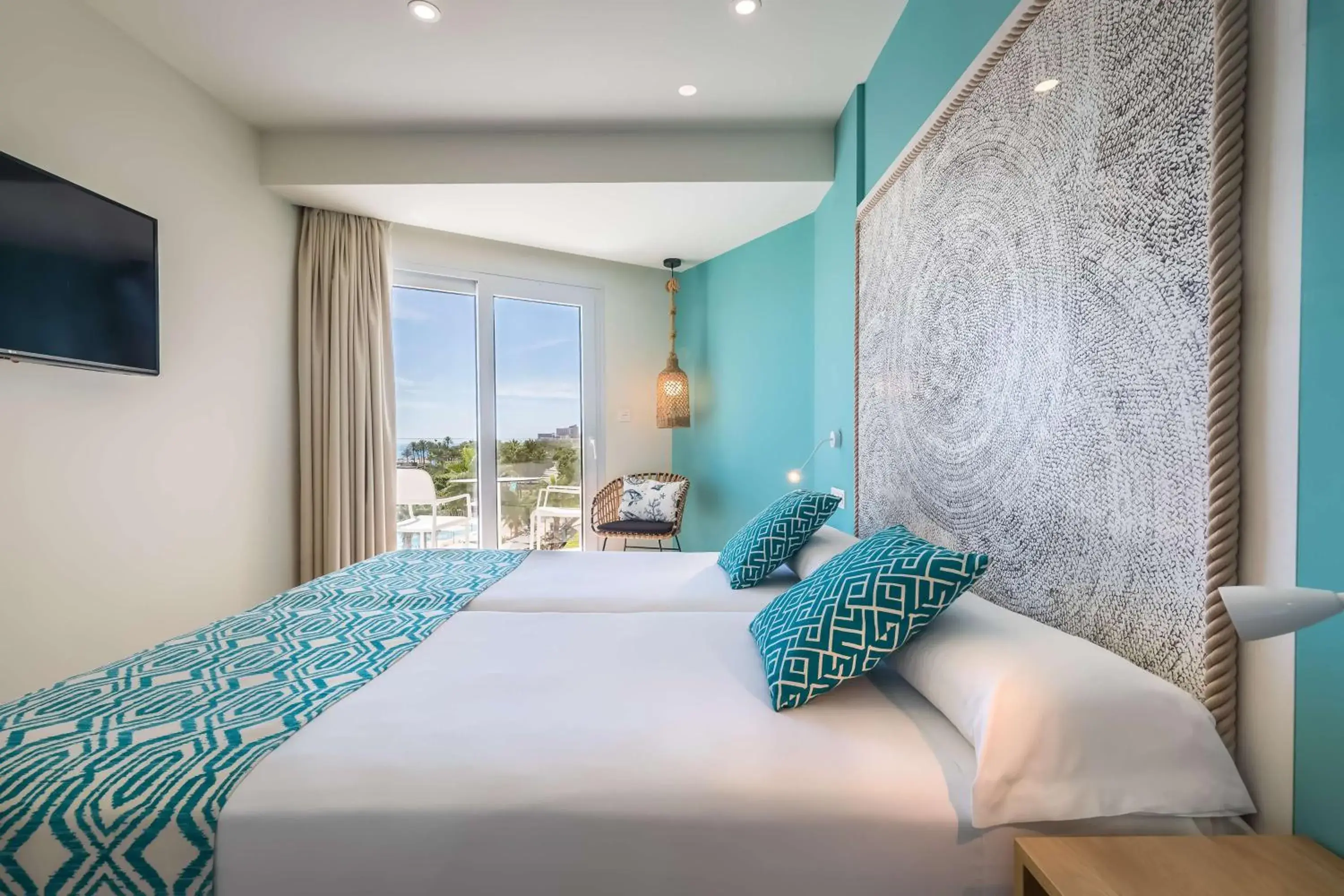 Double or Twin Room with Side Sea View in Occidental Torremolinos Playa Double or Twin Room with Side Sea View in Occidental Torremolinos Playa