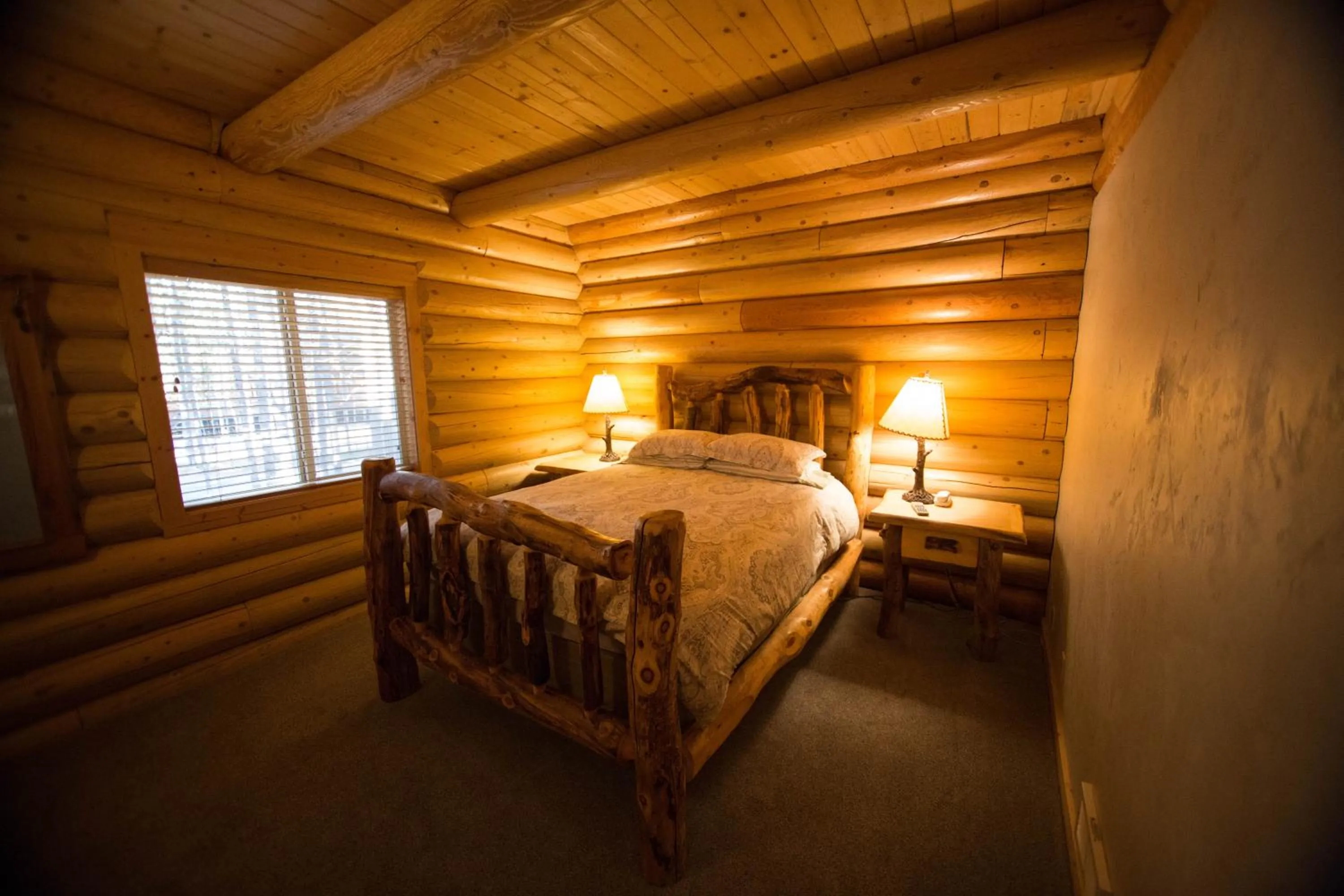 Bed in The Pines at Island Park