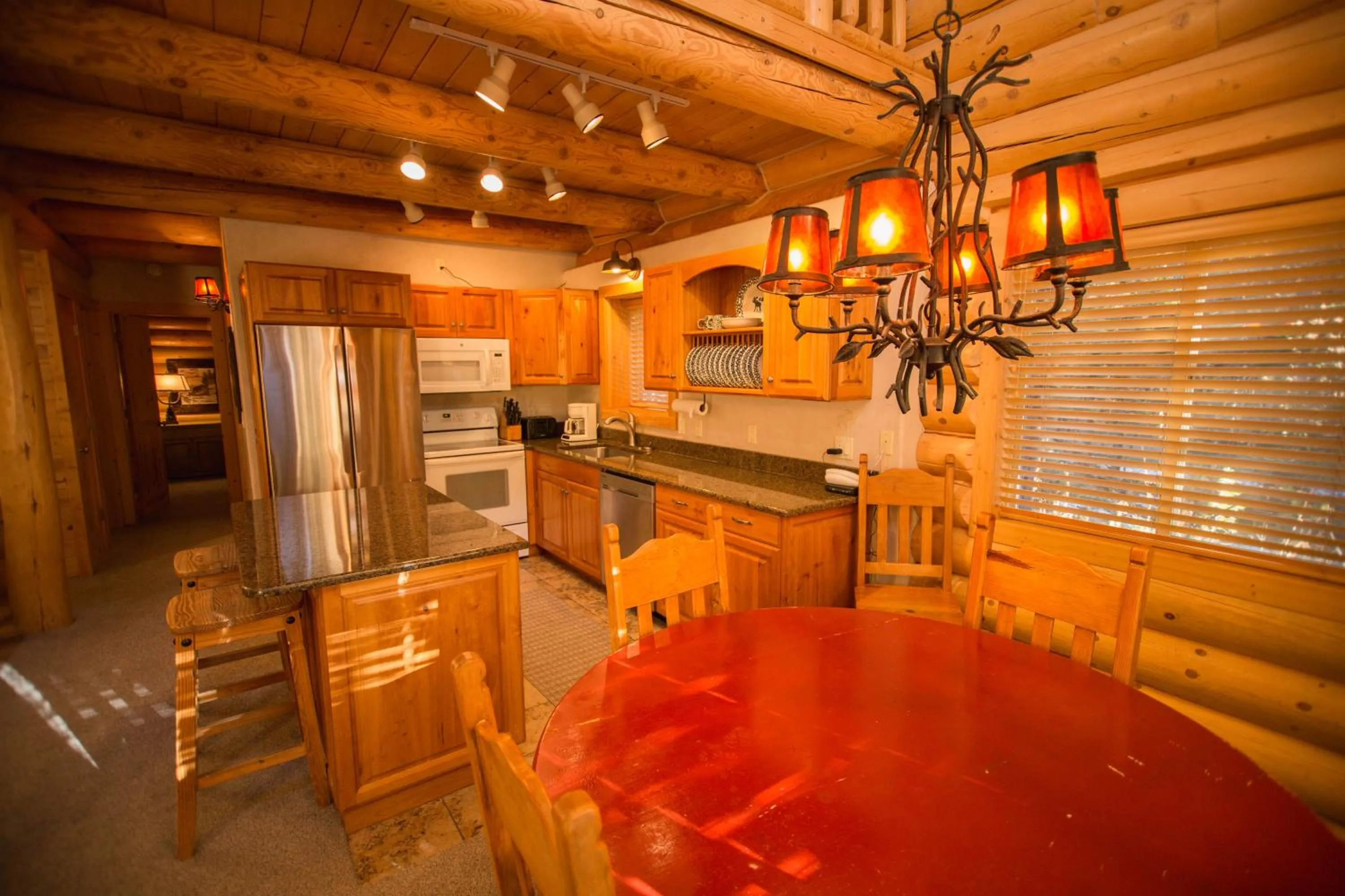 Kitchen or kitchenette in The Pines at Island Park