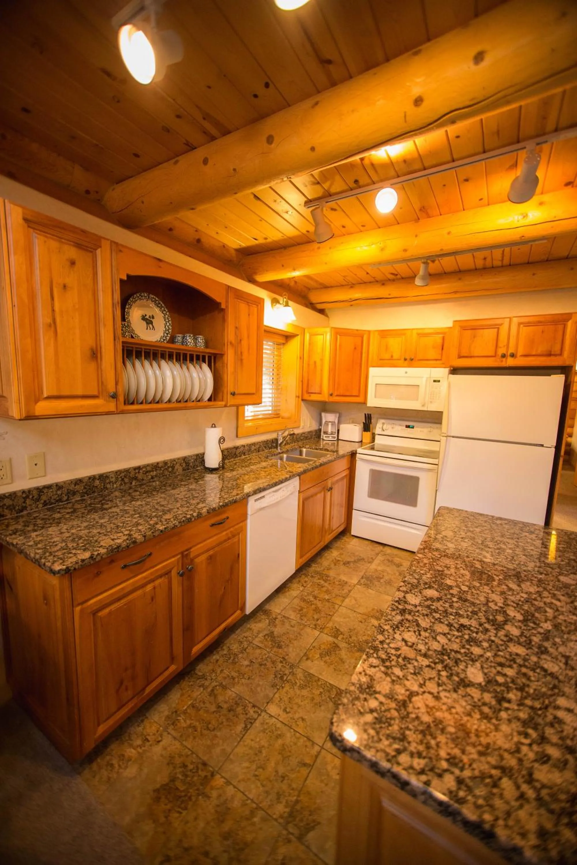 Kitchen or kitchenette in The Pines at Island Park