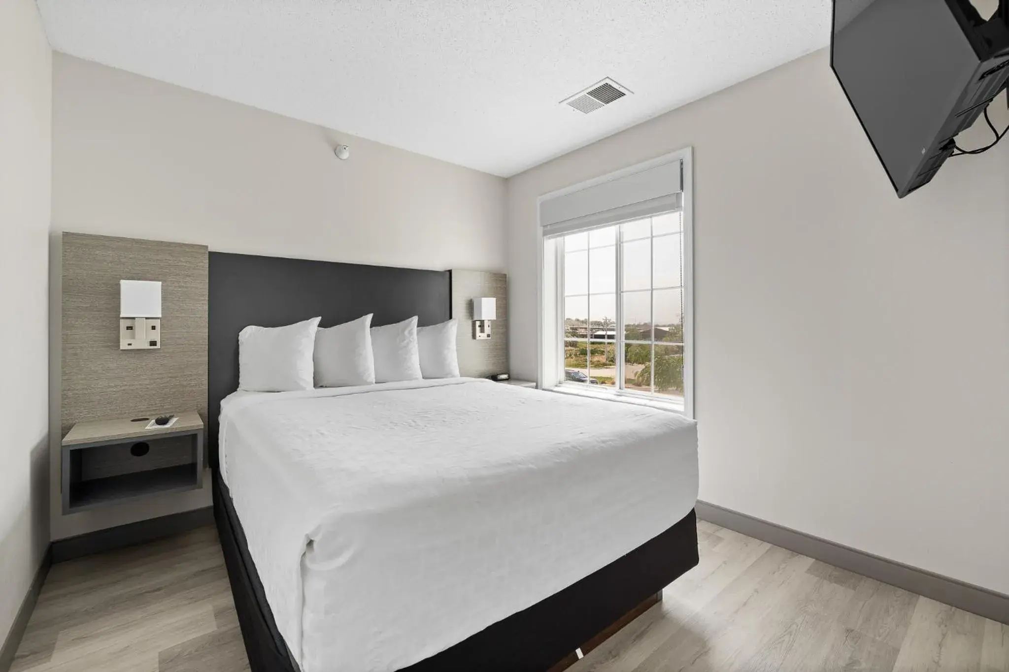 Queen Studio in GrandStay Residential Suites Rapid City Queen Studio in GrandStay Residential Suites Rapid City