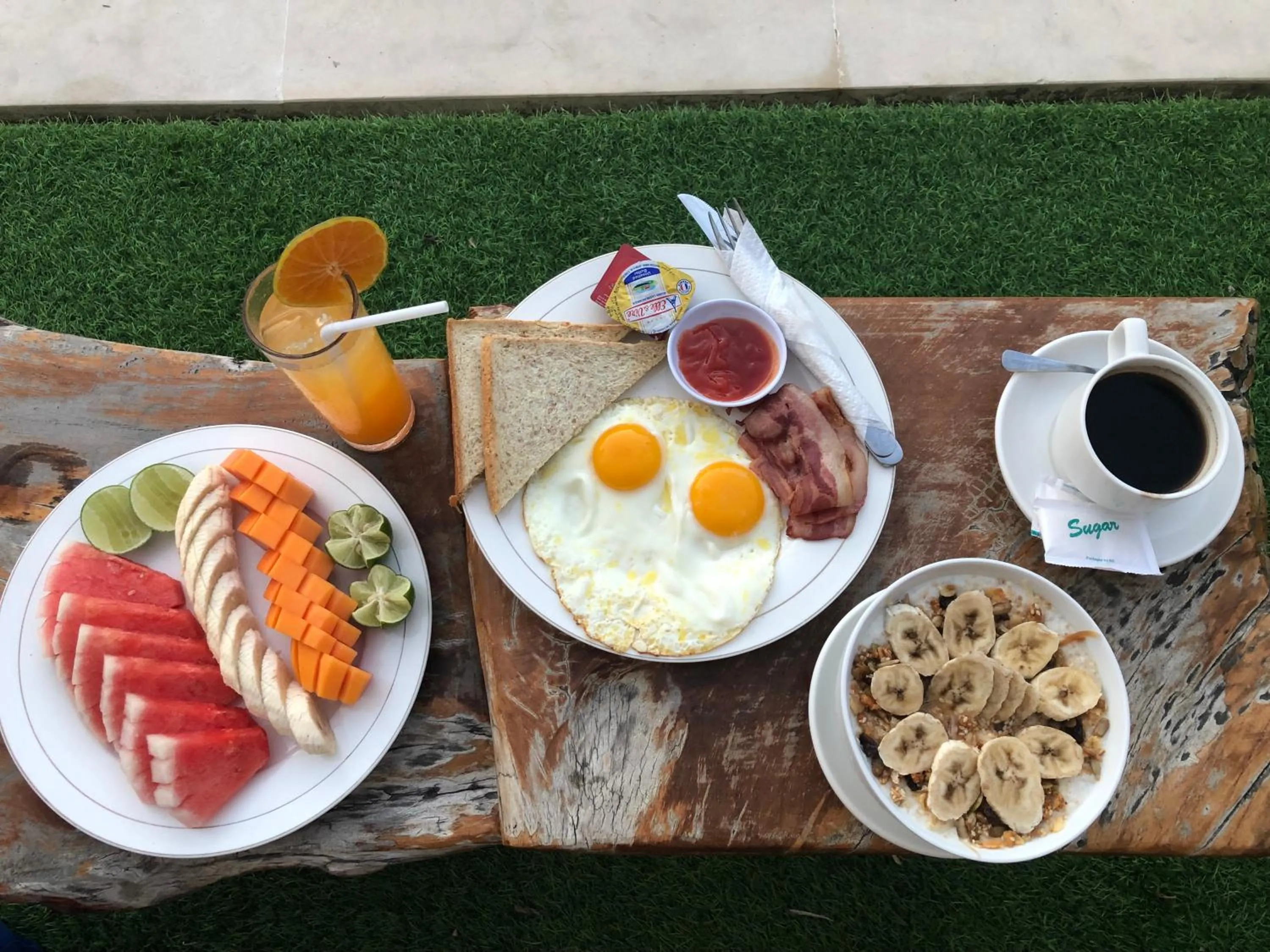 Breakfast in Oka's Guest House Canggu