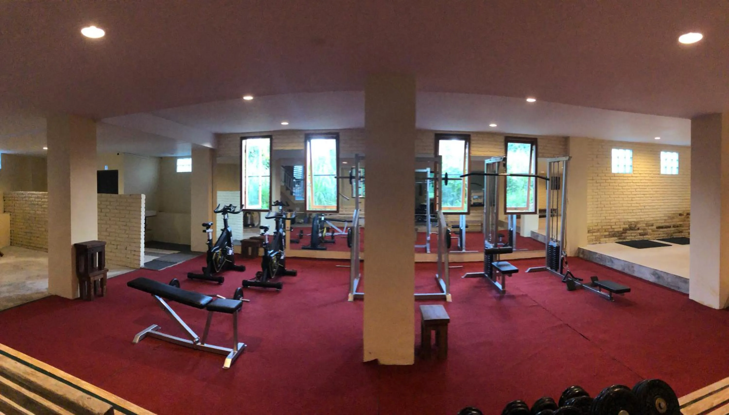 Fitness centre/facilities in Oka's Guest House Canggu