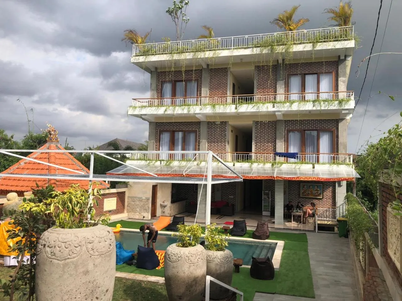 Oka's Guest House Canggu