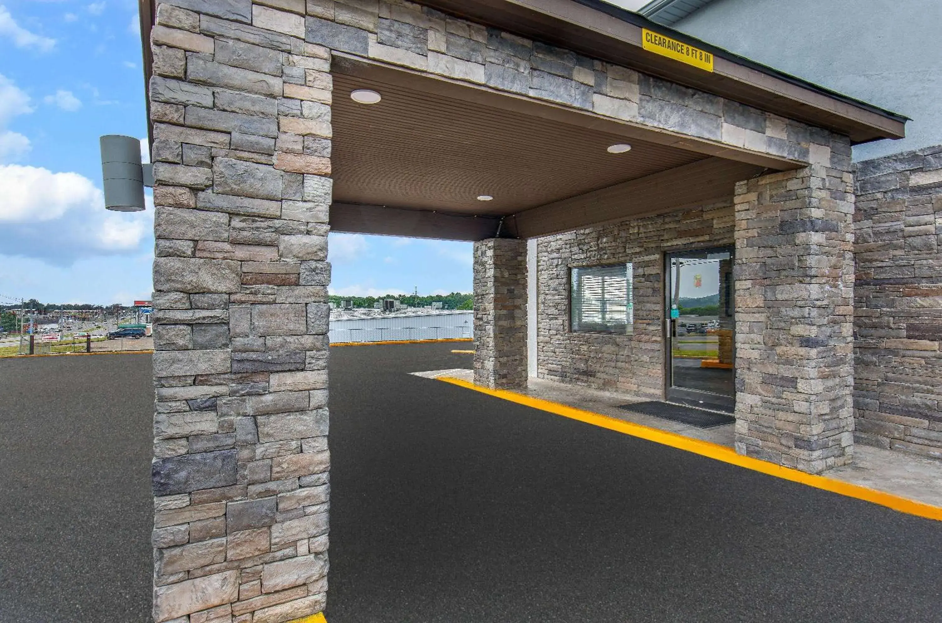 Property building in Super 8 by Wyndham Somerset Property building in Super 8 by Wyndham Somerset