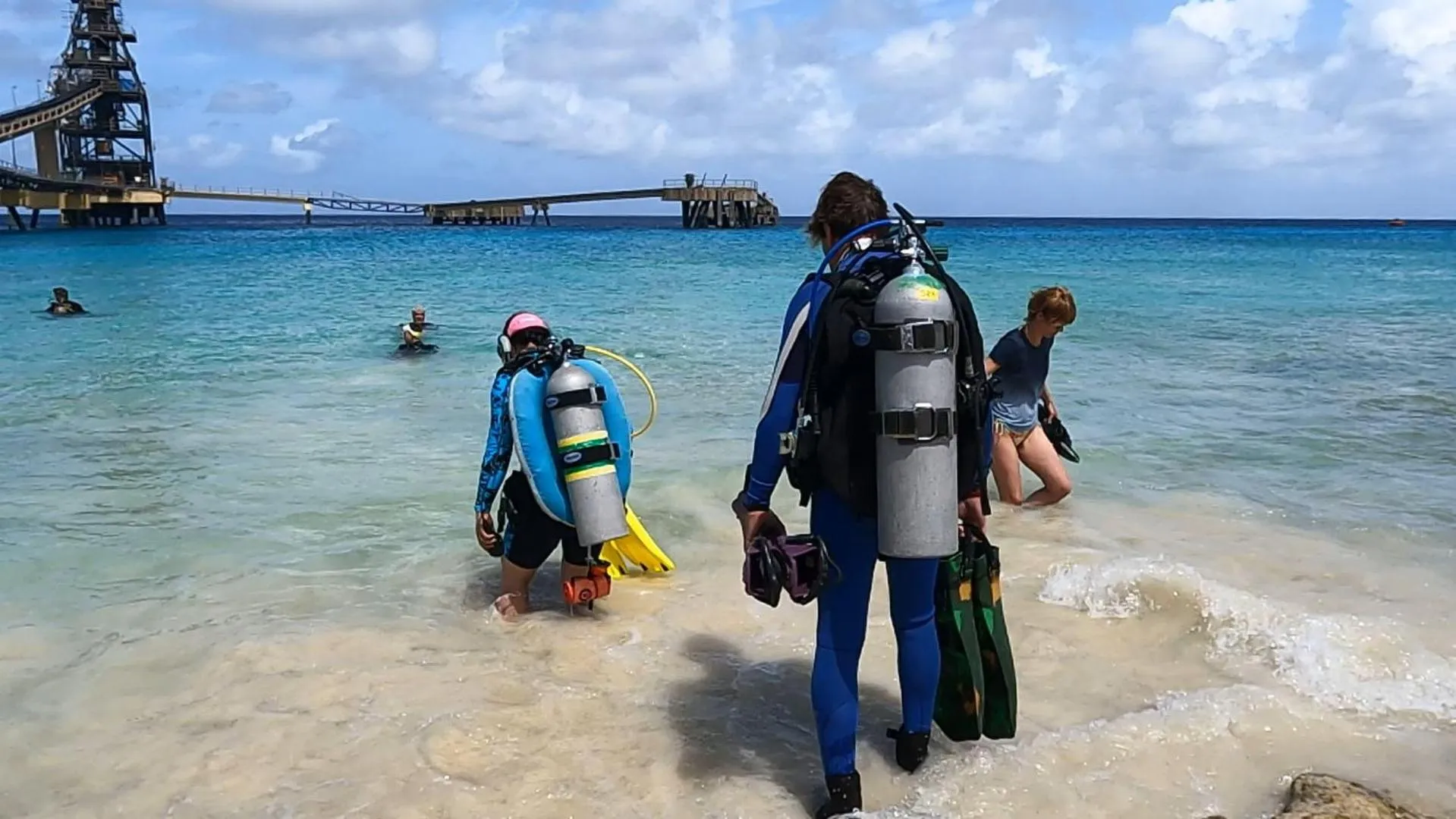 Diving in Oasis guesthouse, Boutique Style Hotel