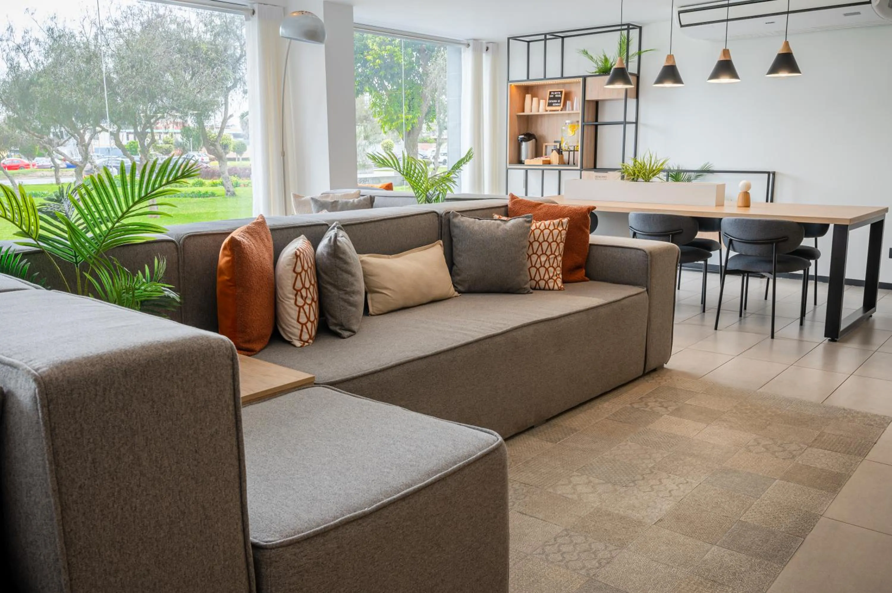 Lobby or reception in Palmetto Hotel Business San Miguel