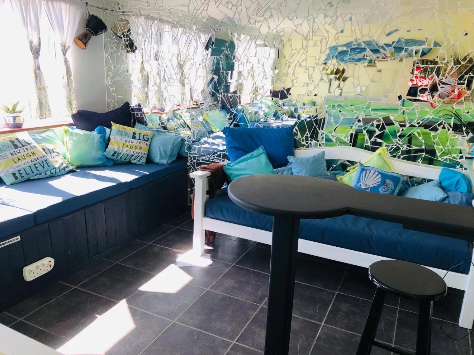 Communal lounge/ TV room in Cape Capsules