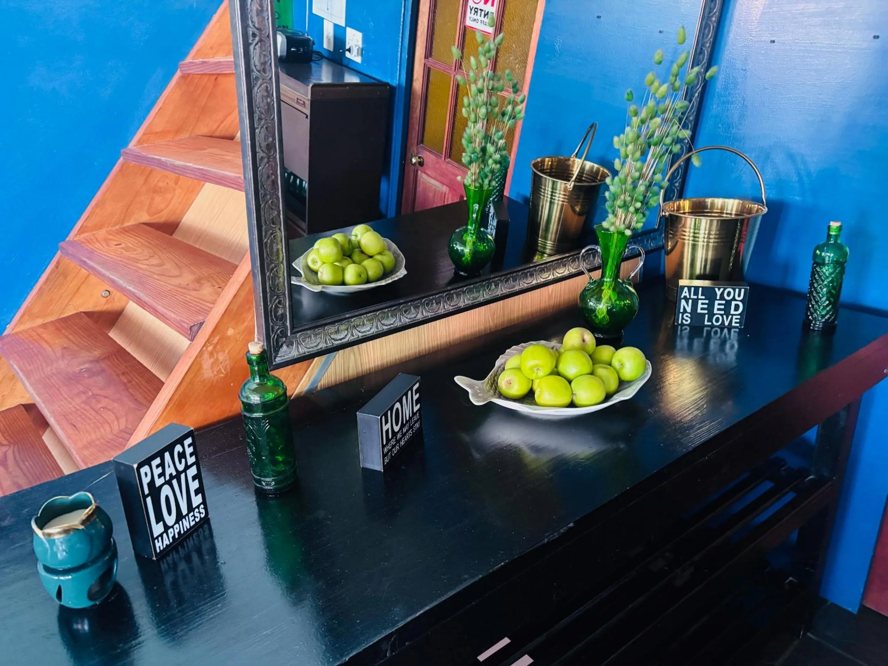 Breakfast in Cape Capsules