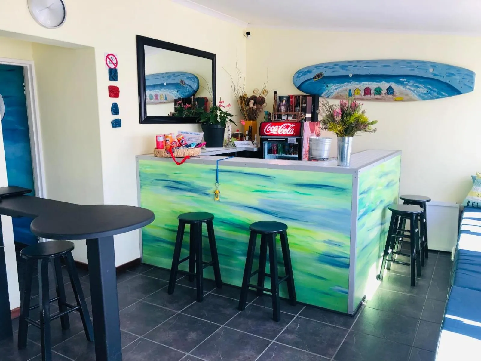 Lounge or bar in Cape Capsules