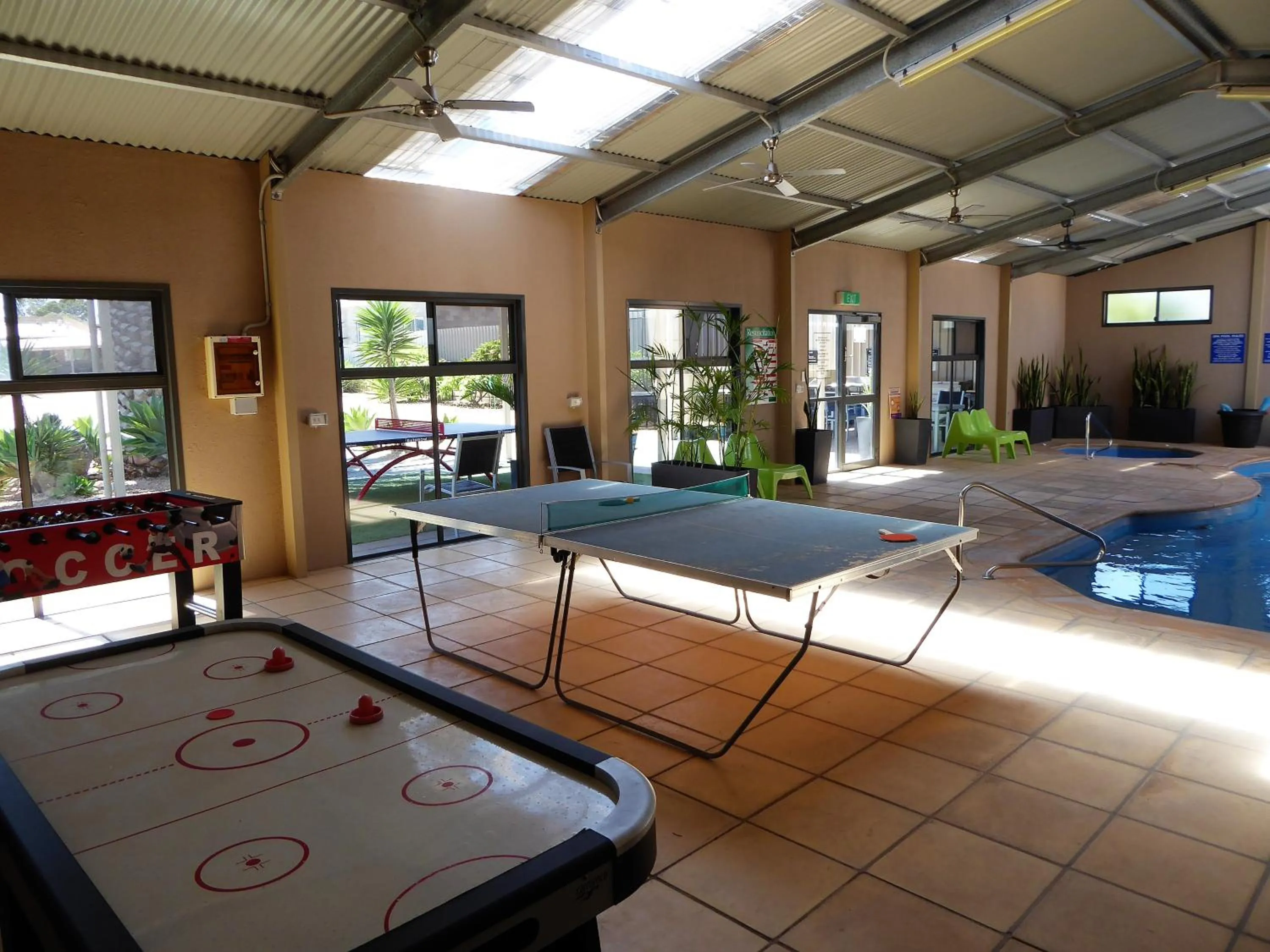 Streaky Bay Motel and Villas