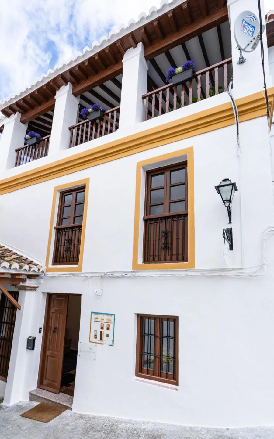 Facade/entrance in Limonero bnb