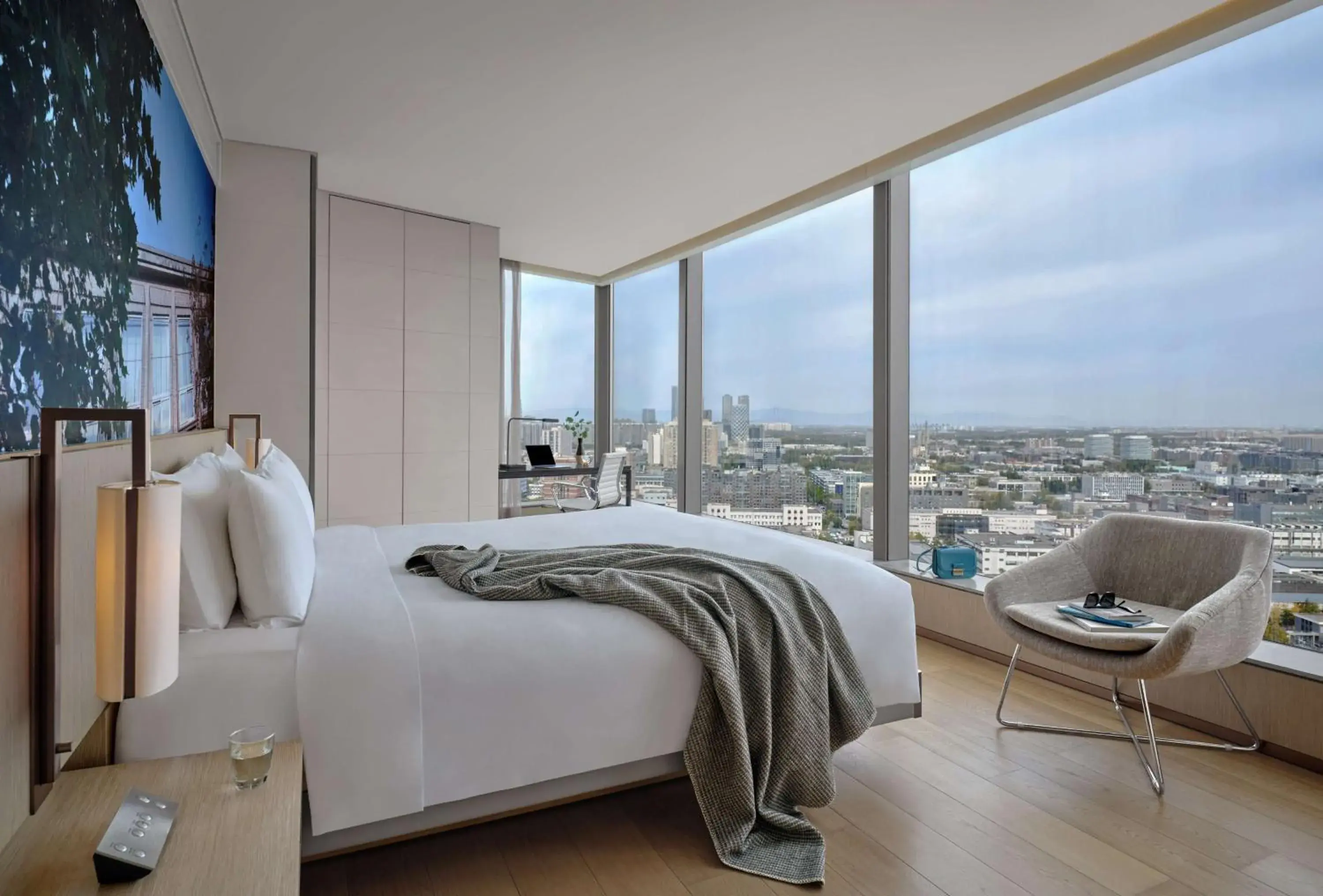 Upstairs East Corner Room - single occupancy in East Beijing Upstairs East Corner Room - single occupancy in East Beijing