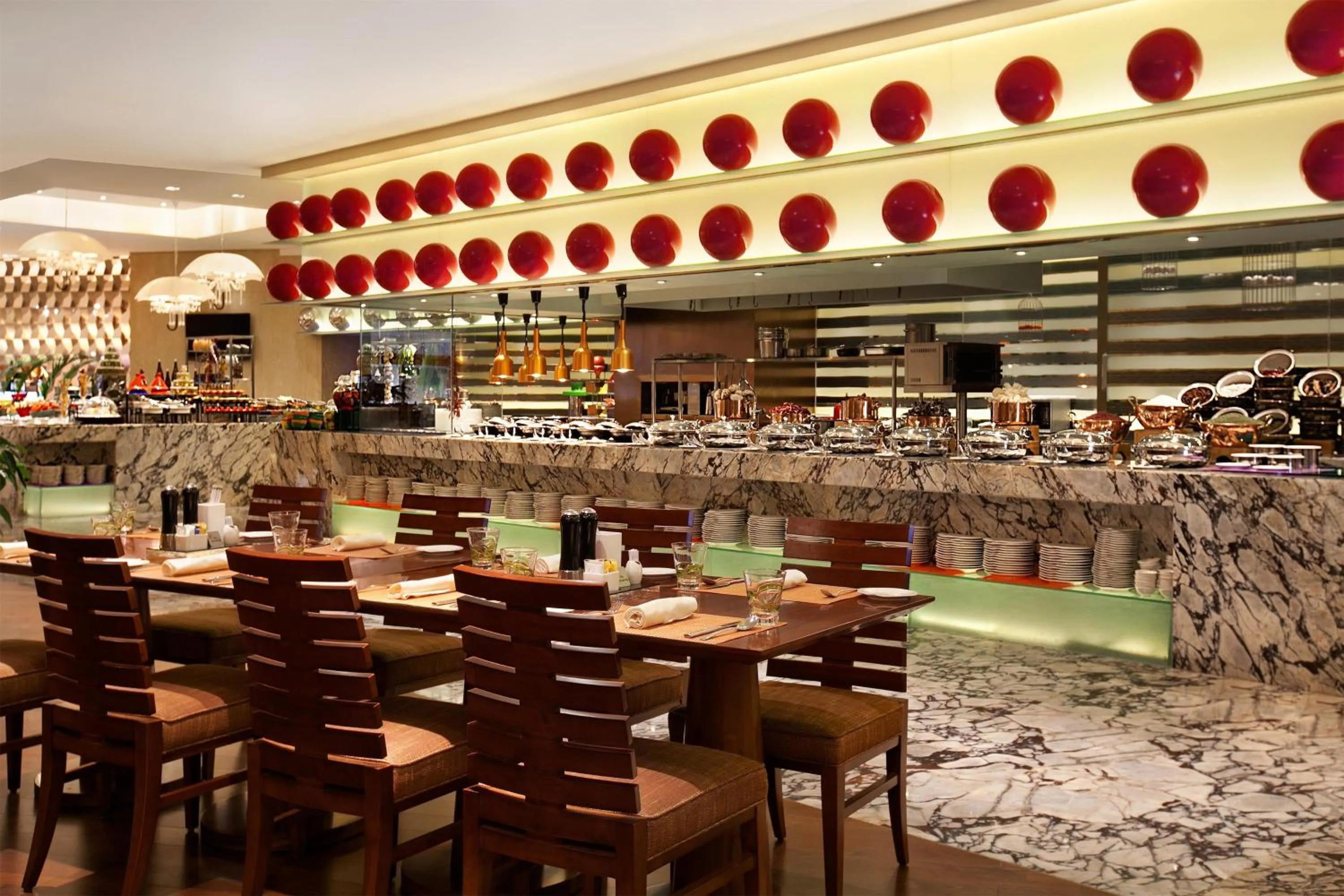 Restaurant/places to eat in Kempinski Hotel Chongqing - Complimentary 500ml Home-Brewed beer voucher upon check-in