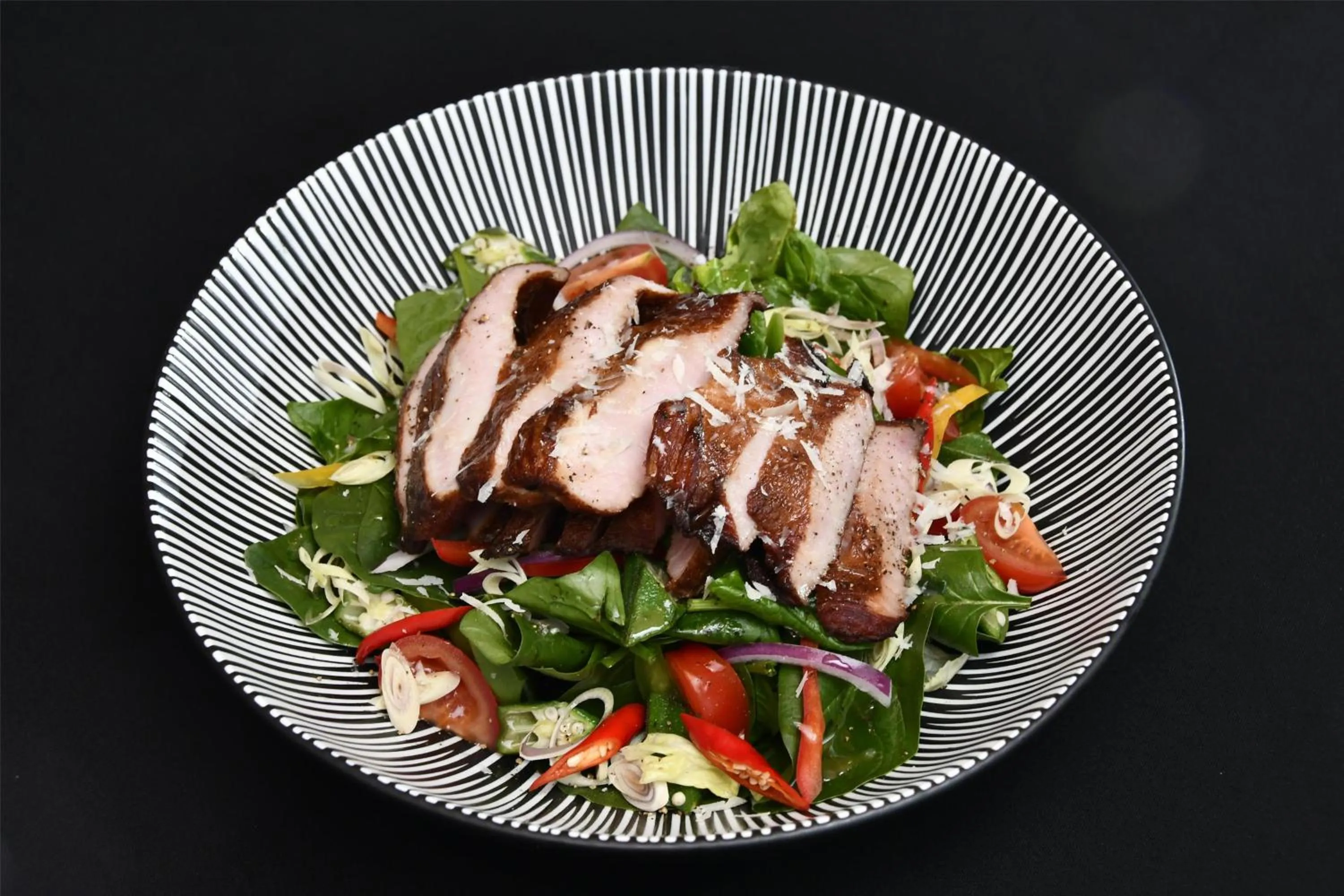 Restaurant/places to eat in Kempinski Hotel Chongqing - Complimentary 500ml Home-Brewed beer voucher upon check-in