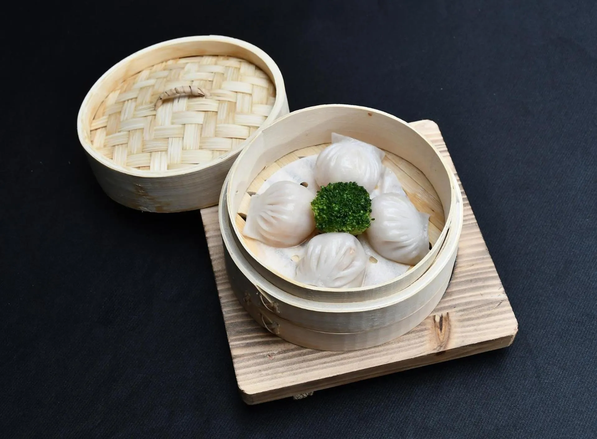 Restaurant/places to eat in Kempinski Hotel Chongqing - Complimentary 500ml Home-Brewed beer voucher upon check-in