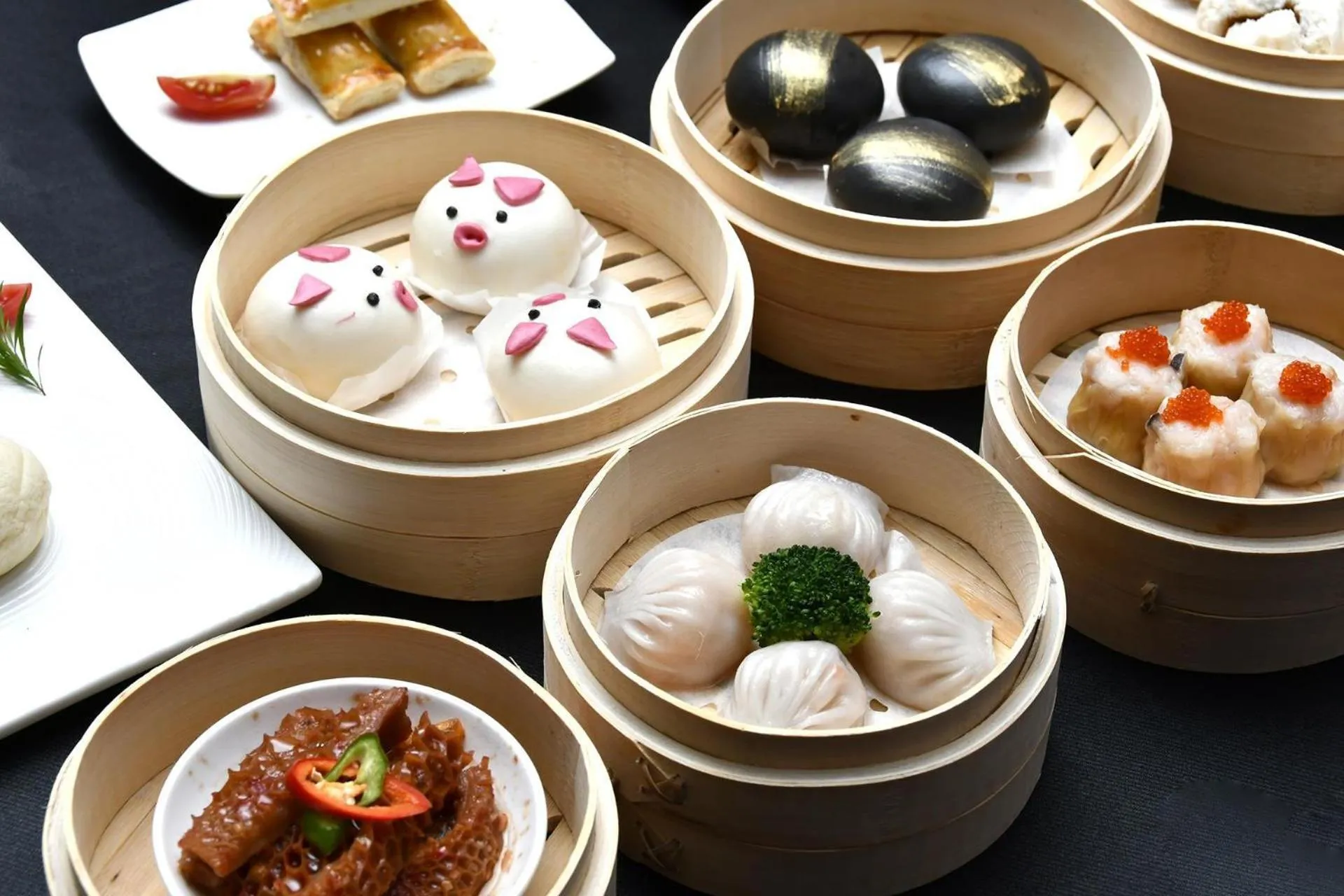 Restaurant/places to eat in Kempinski Hotel Chongqing - Complimentary 500ml Home-Brewed beer voucher upon check-in