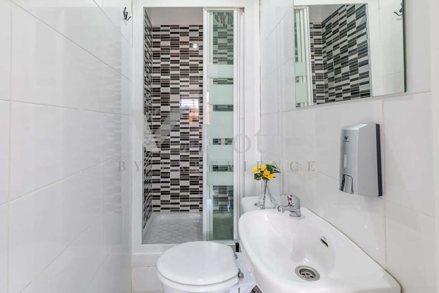 Bathroom in AYZ Sierra de Meira - Auto check-in property