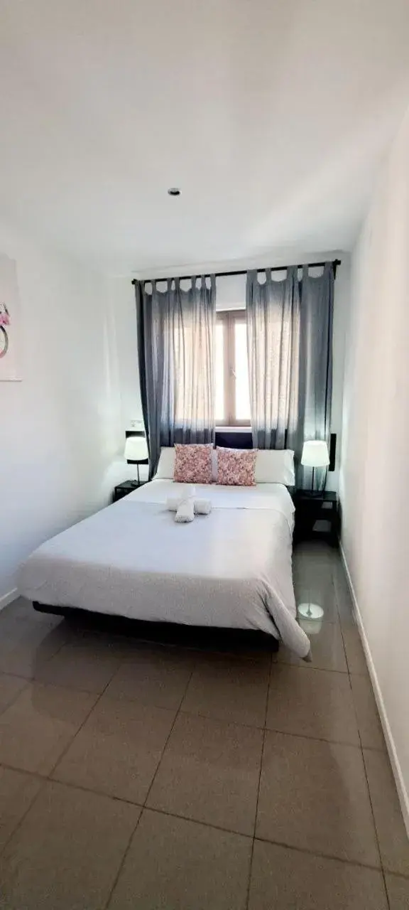 Double Room with Private Bathroom in AYZ Sierra de Meira - Auto check-in property Double Room with Private Bathroom in AYZ Sierra de Meira - Auto check-in property