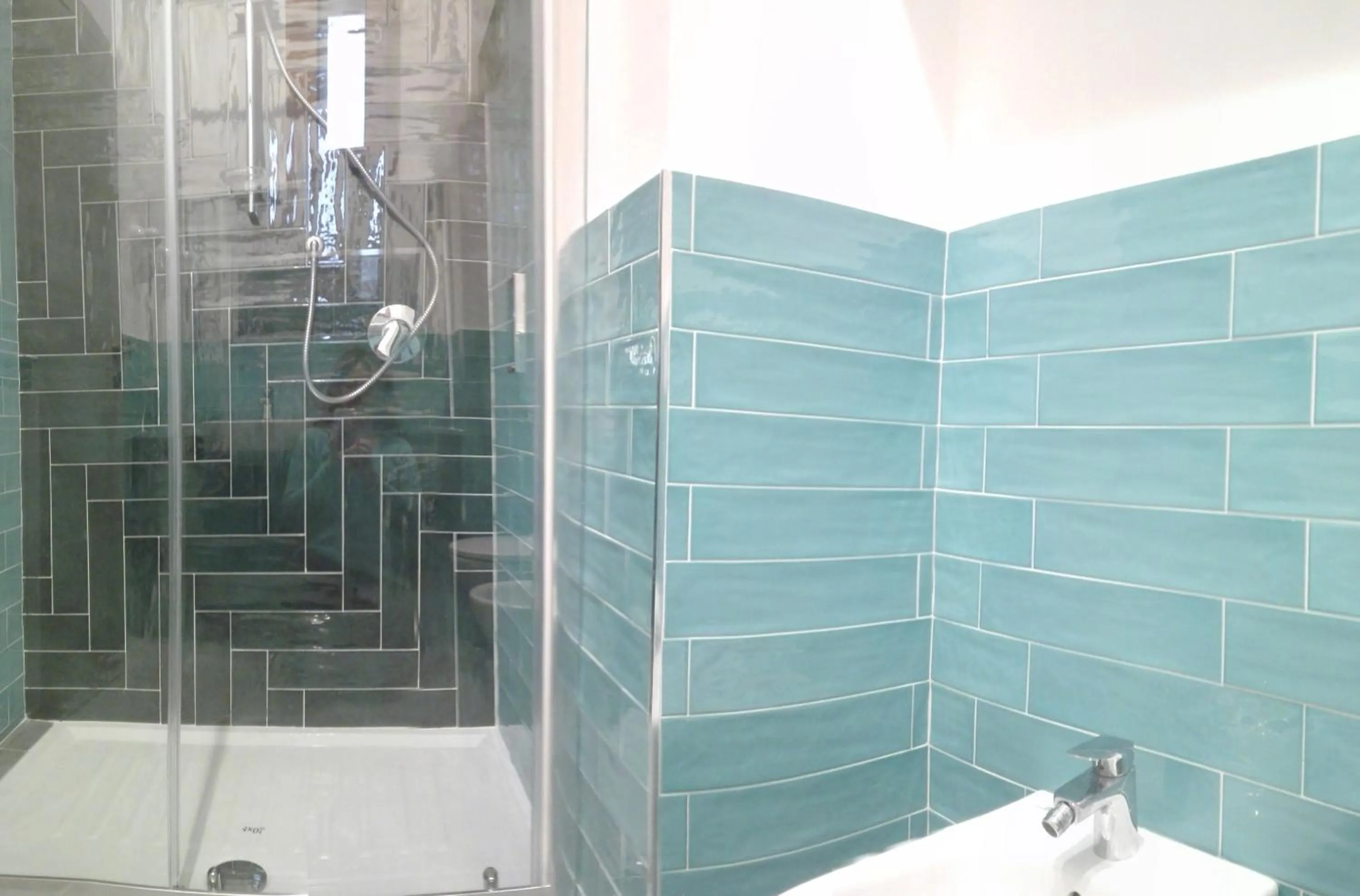 Shower in Donna Lena Relais Napoli