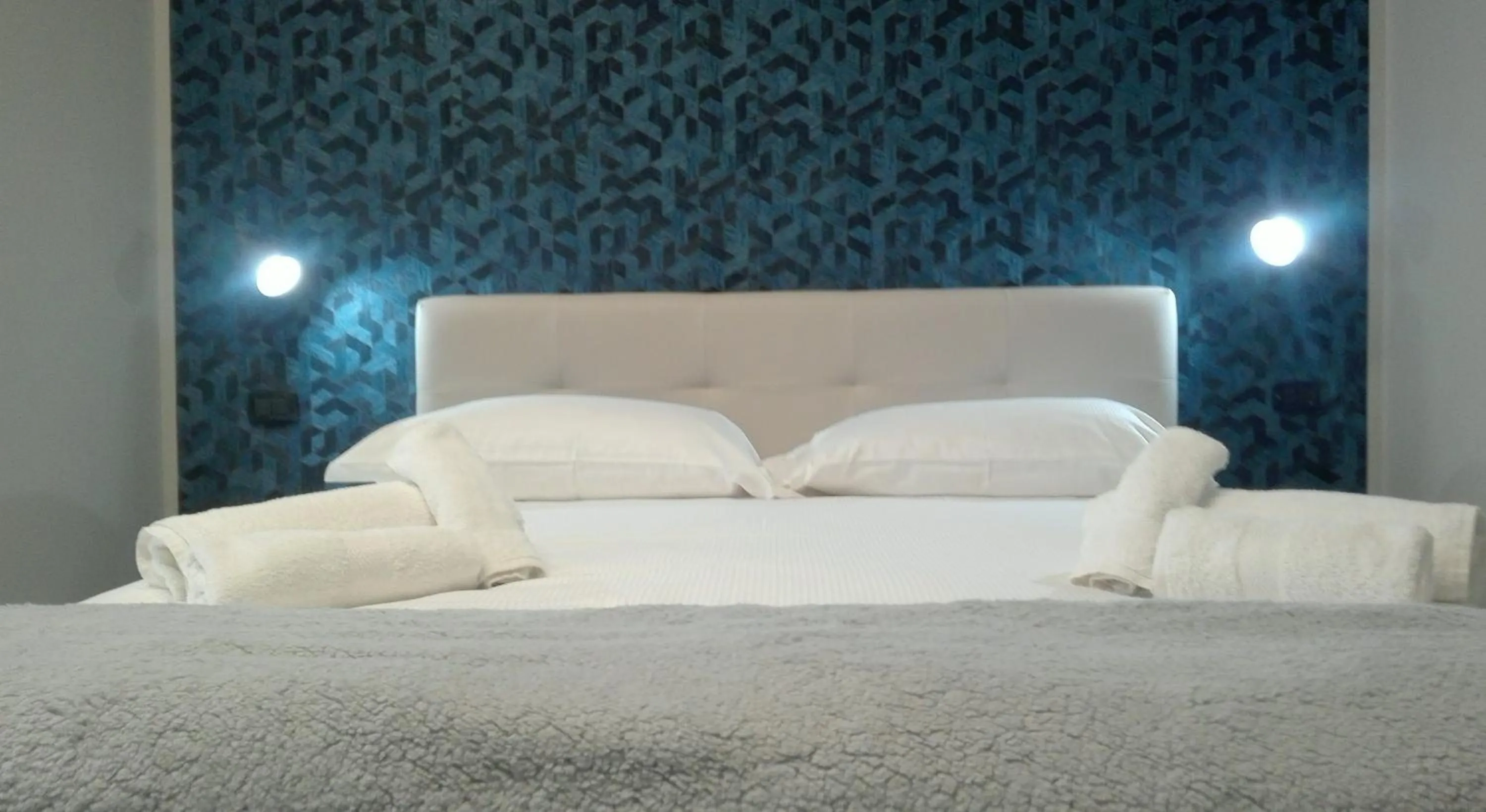 Decorative detail, Bed in Donna Lena Relais Napoli