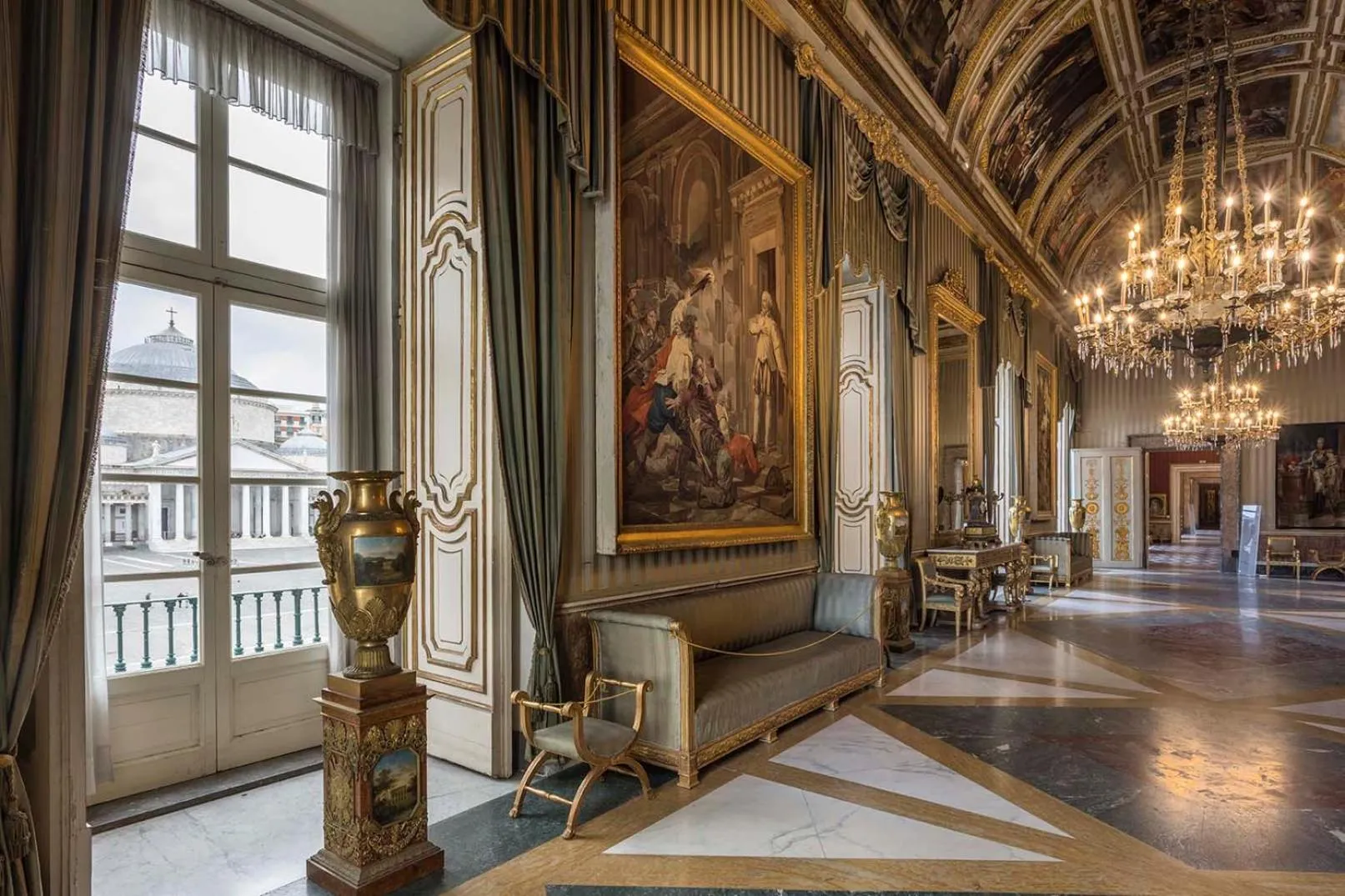 Hiking in Donna Lena Relais Napoli