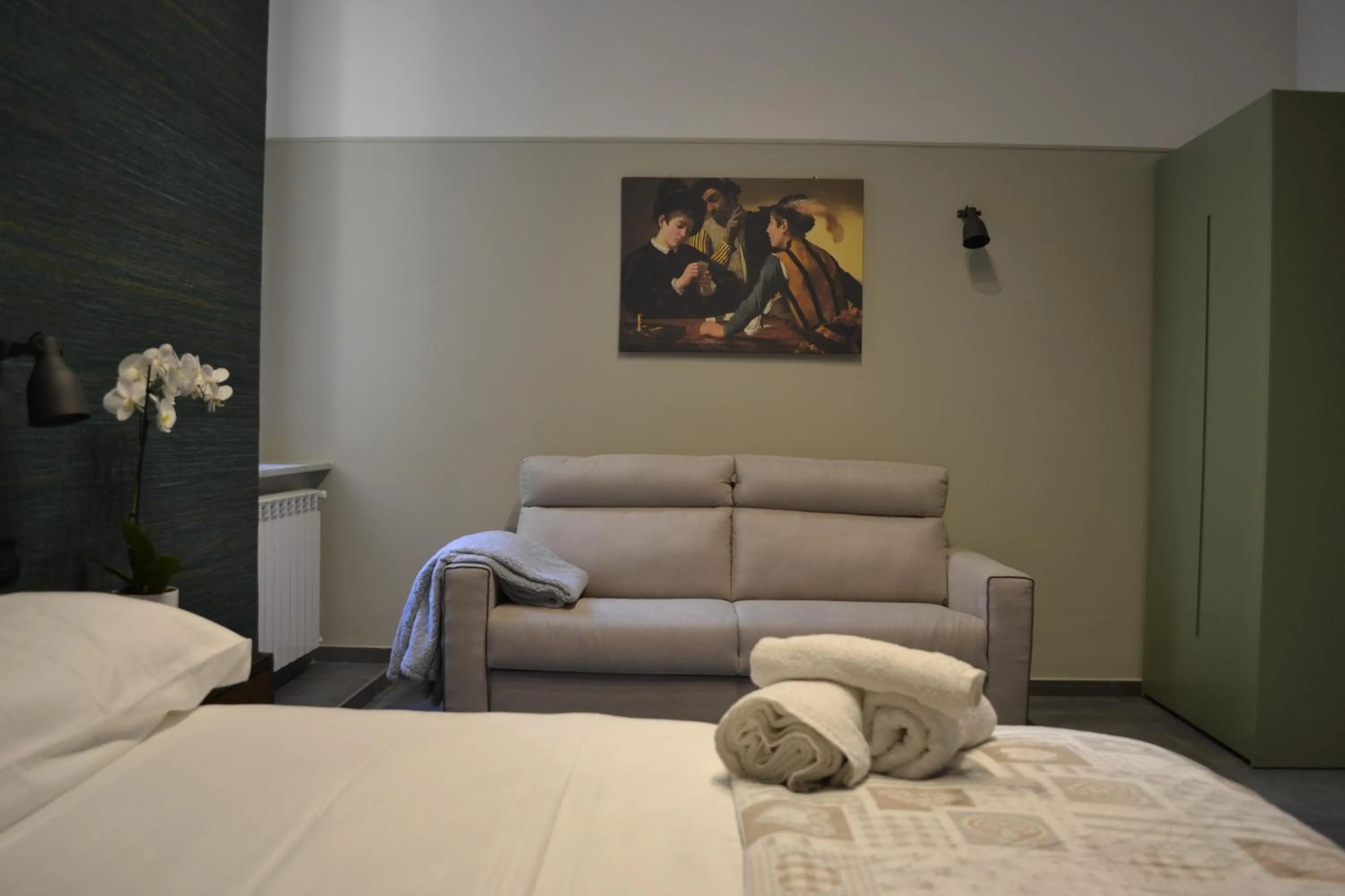 Photo of the whole room, Bed in Donna Lena Relais Napoli