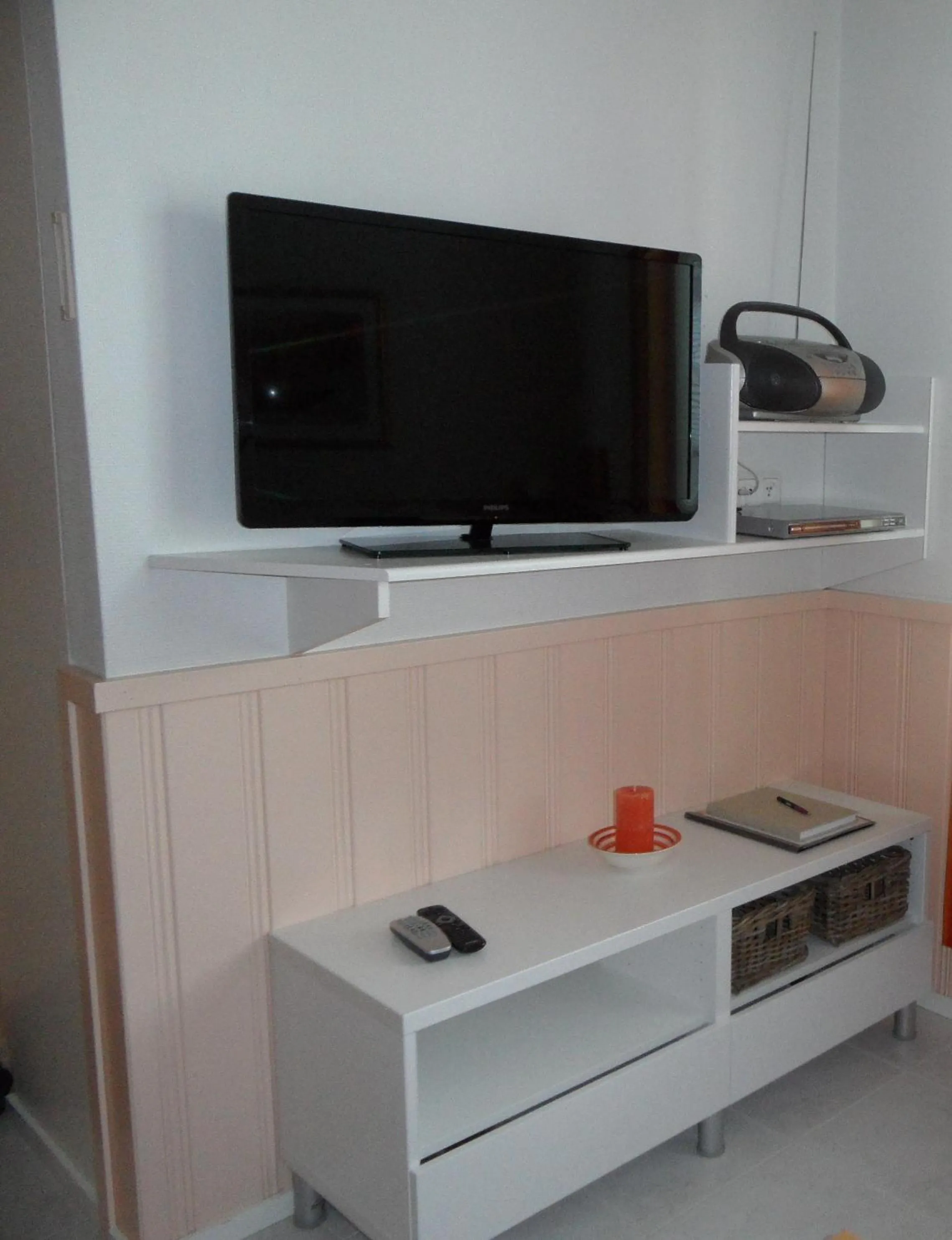 Photo of the whole room in Aparthotel YlläStar