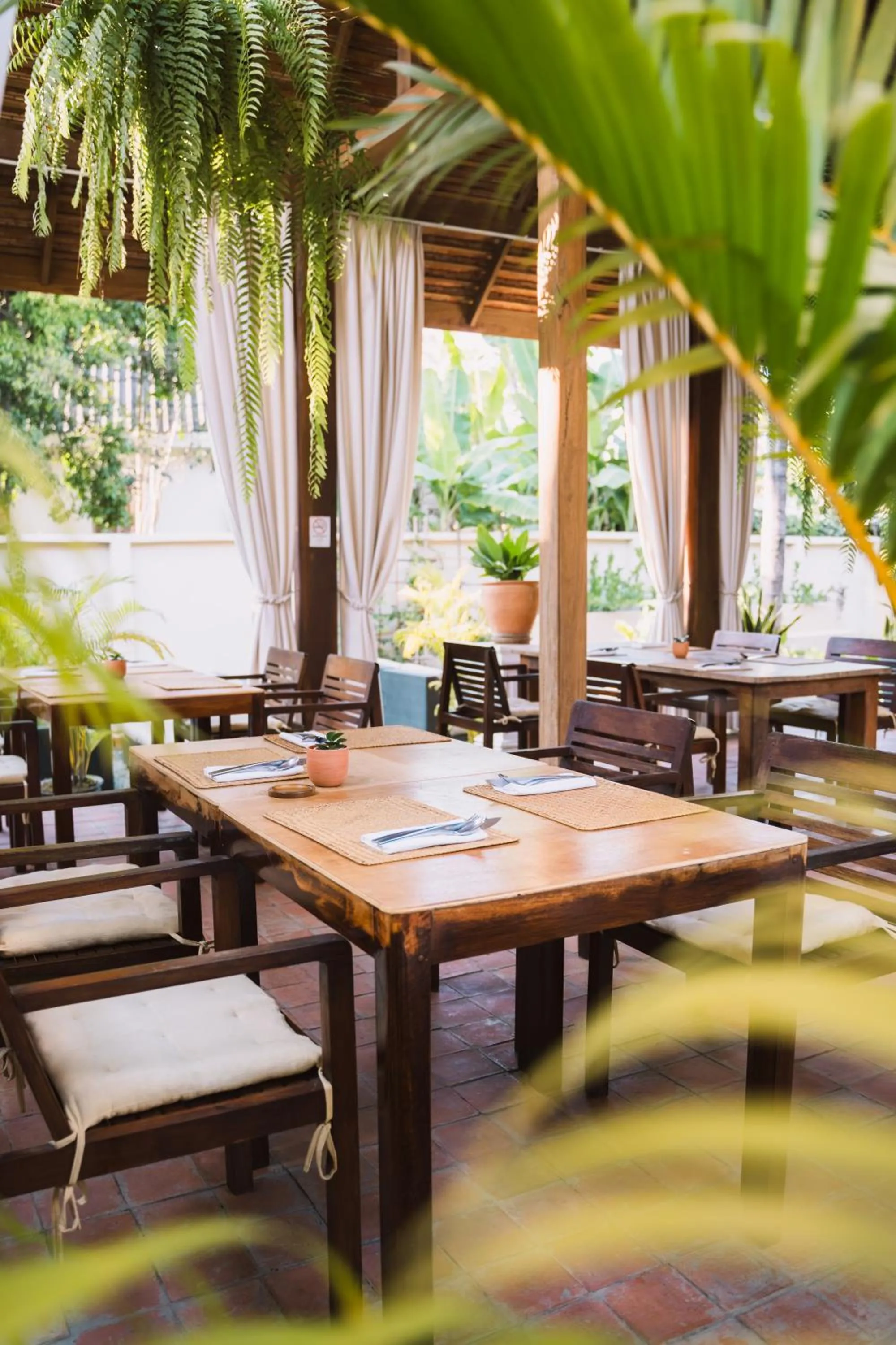 Restaurant/places to eat in Le Sen Boutique Hotel