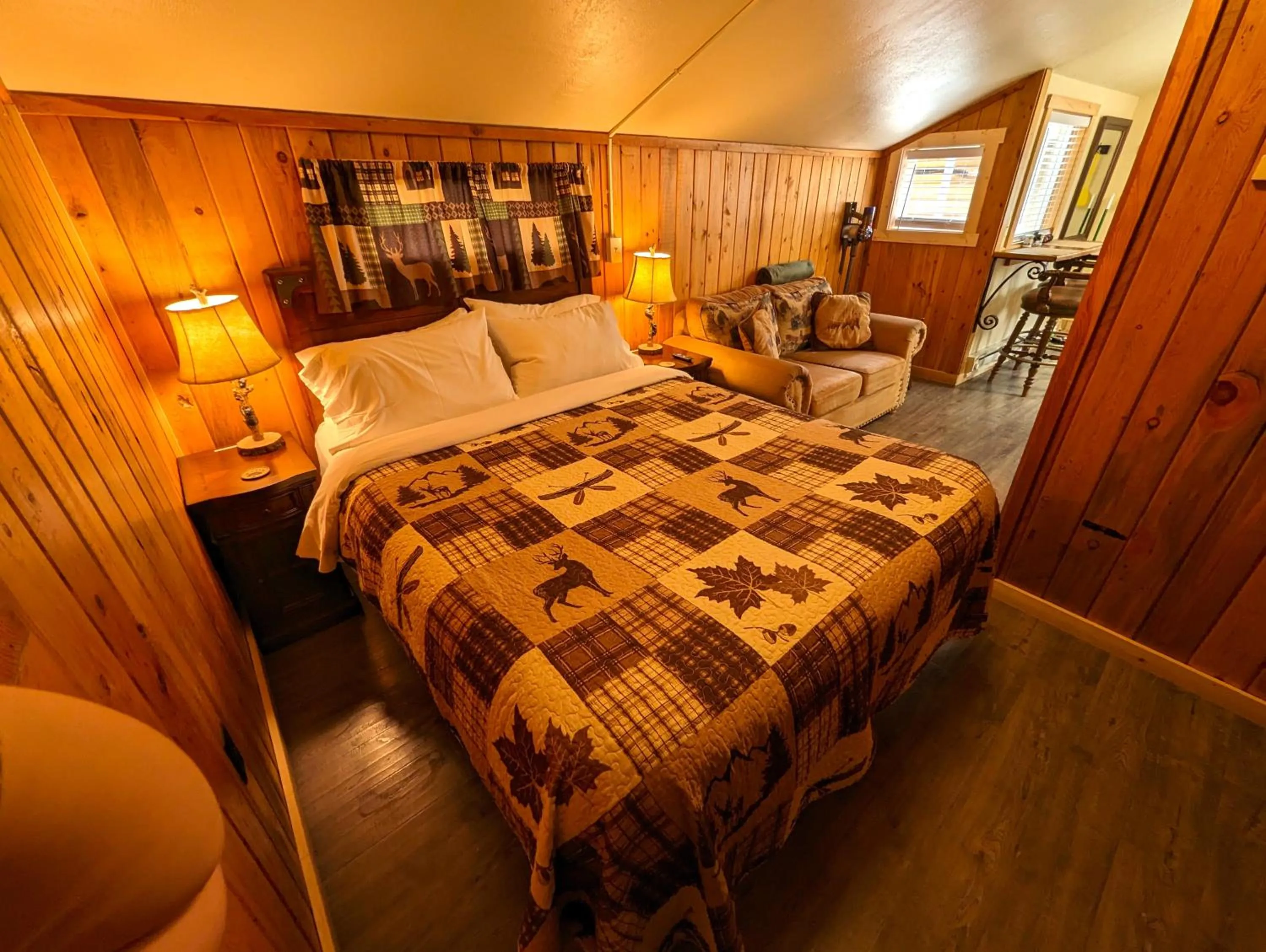 Bed in Yellowstone's Treasure Cabins
