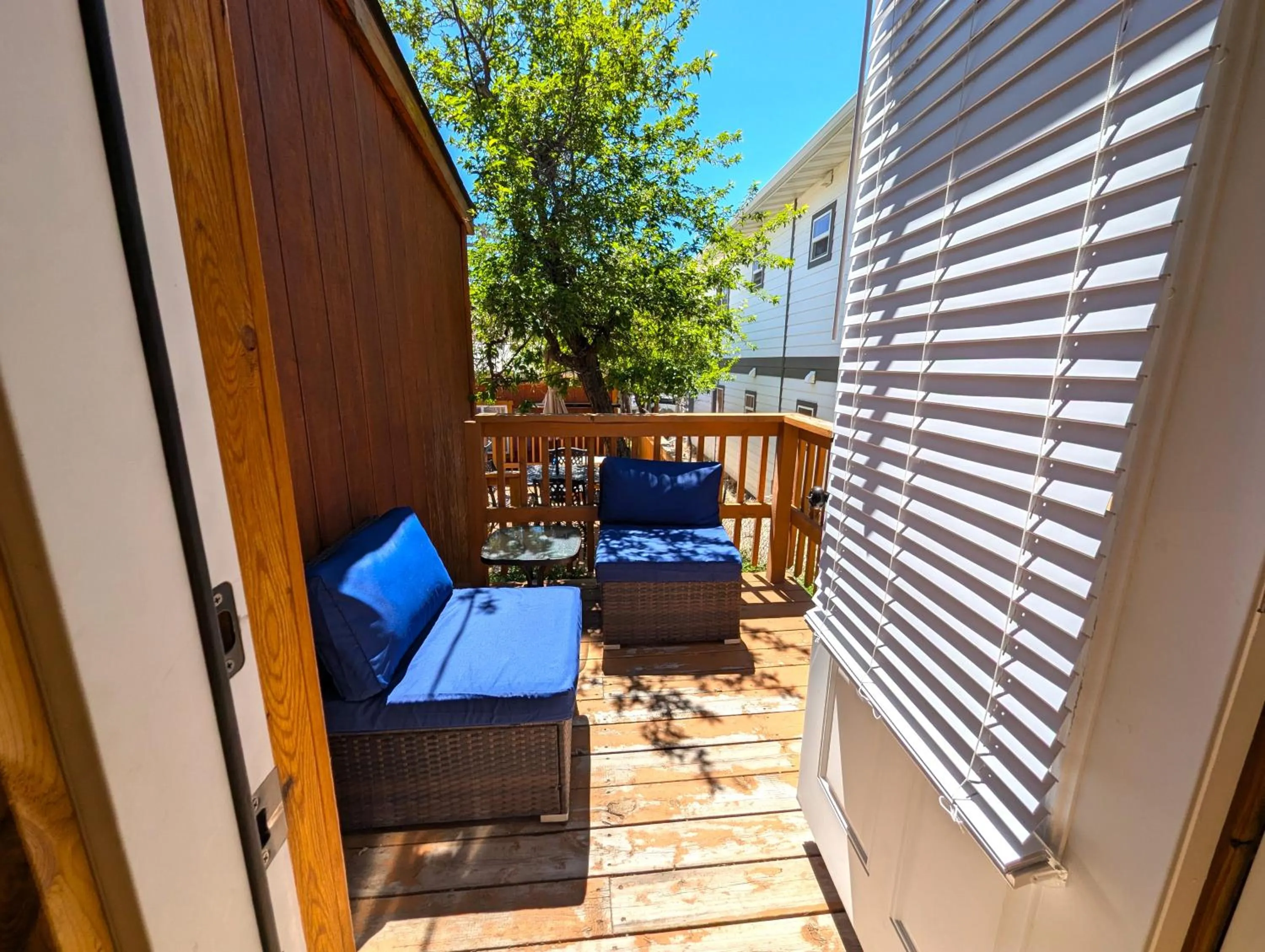 Yellowstone's Treasure Cabins