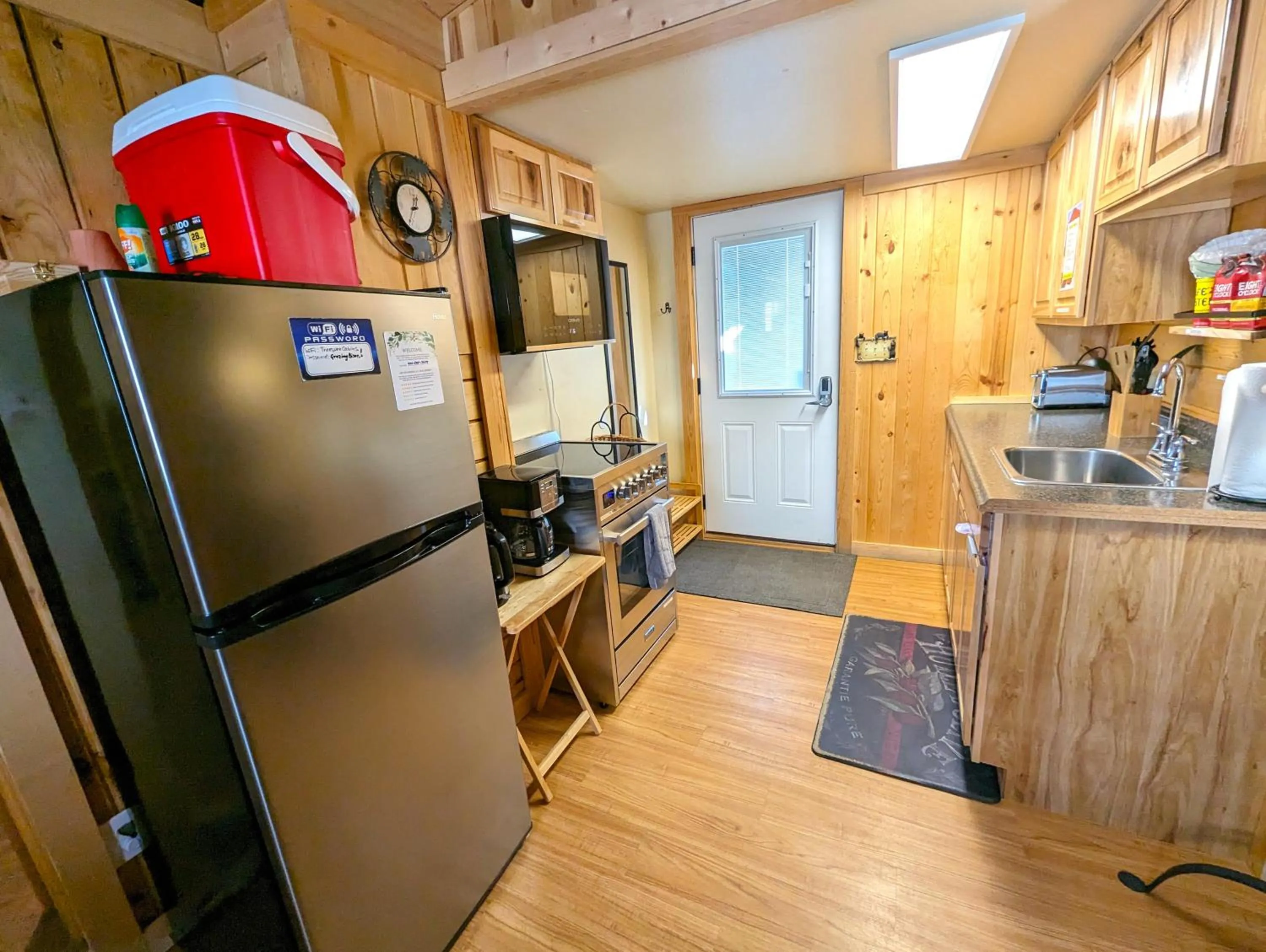 Yellowstone's Treasure Cabins