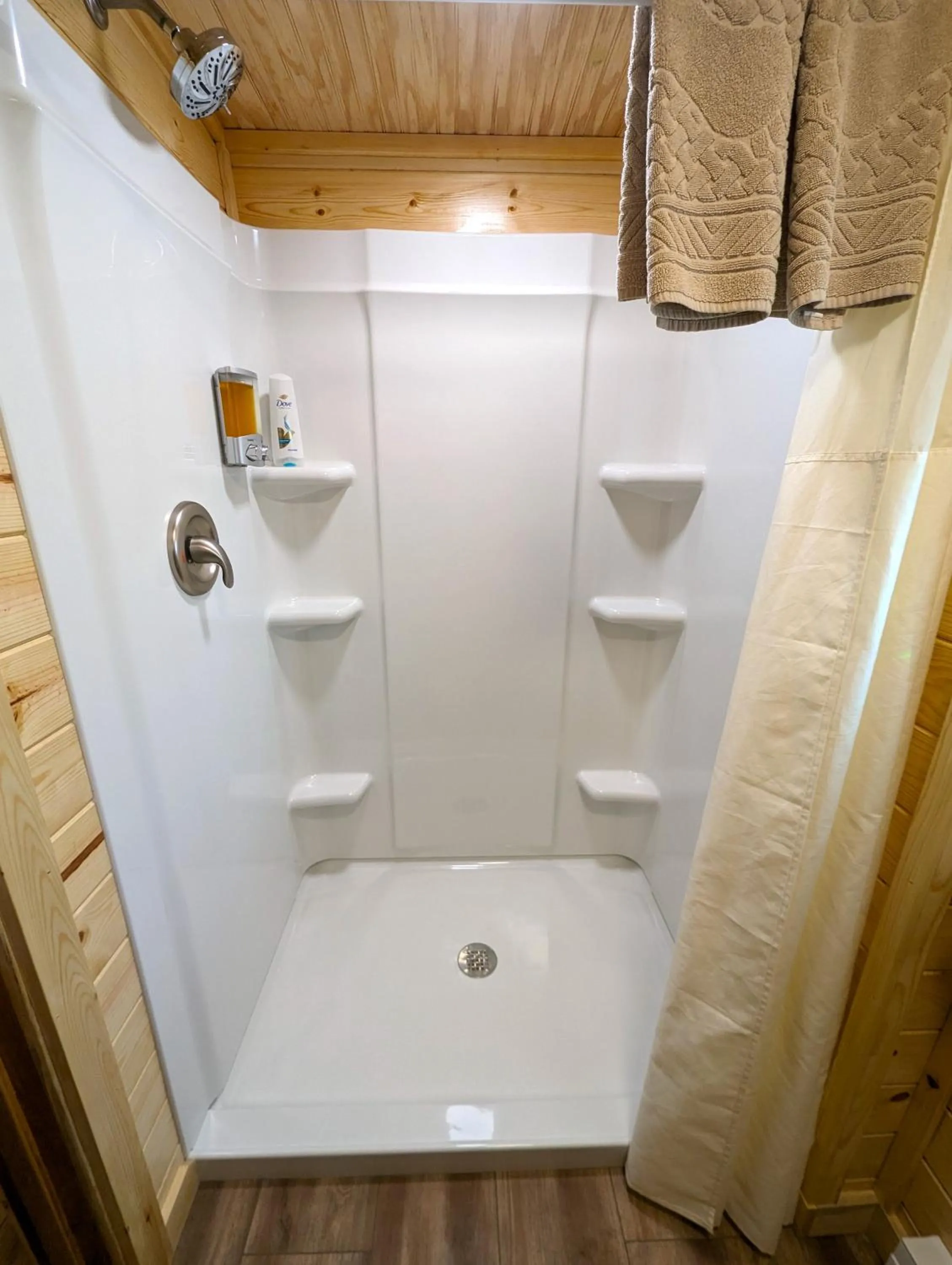 Yellowstone's Treasure Cabins