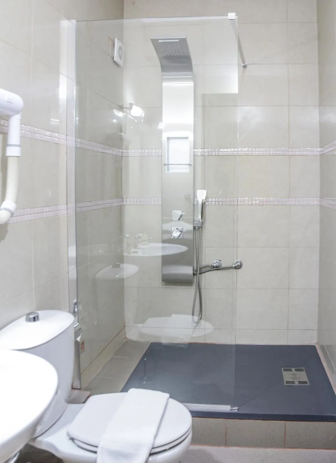 Shower in Gea Kaimaktsalan Hotel & Spa