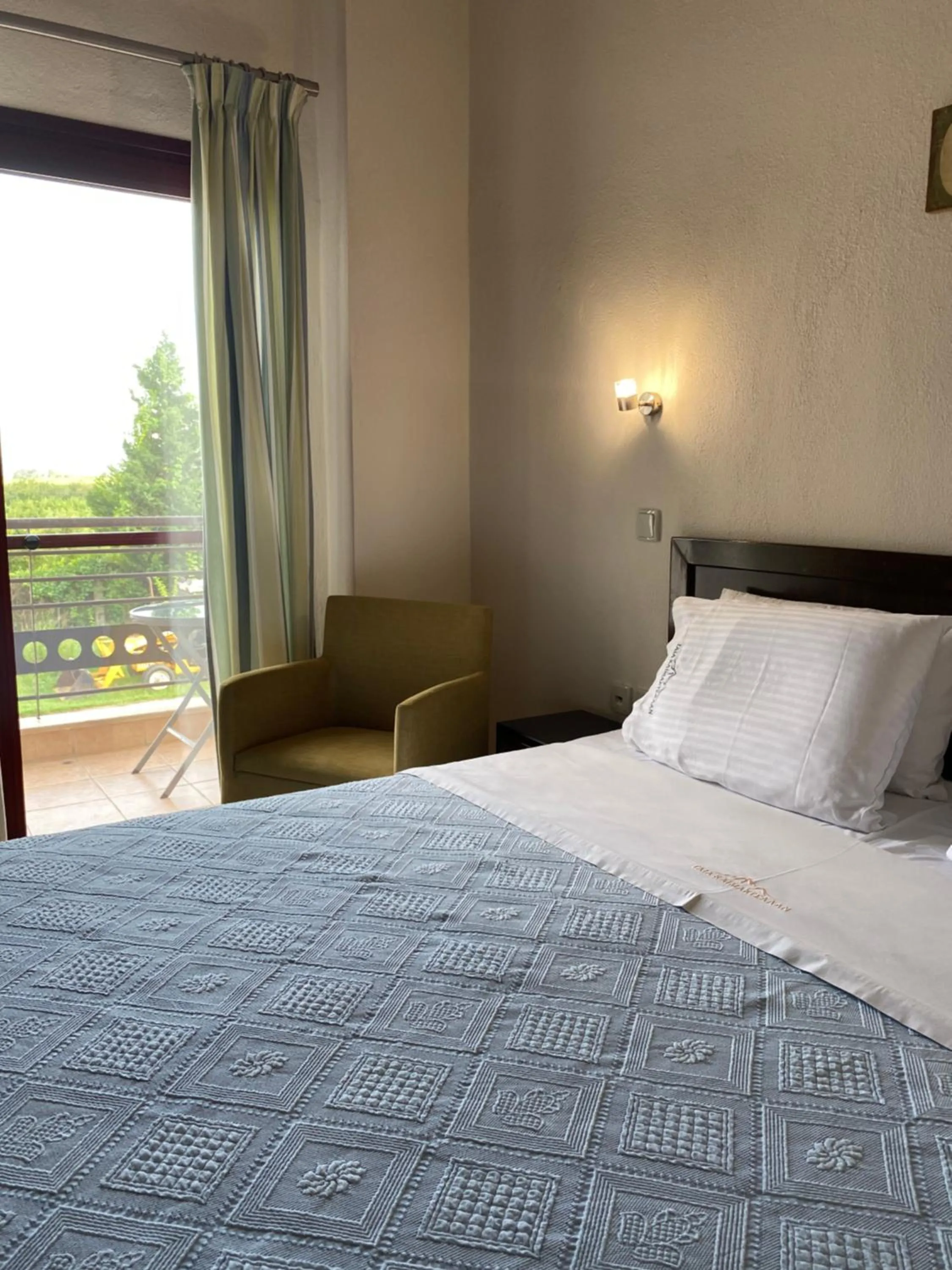 Bed in Gea Kaimaktsalan Hotel & Spa