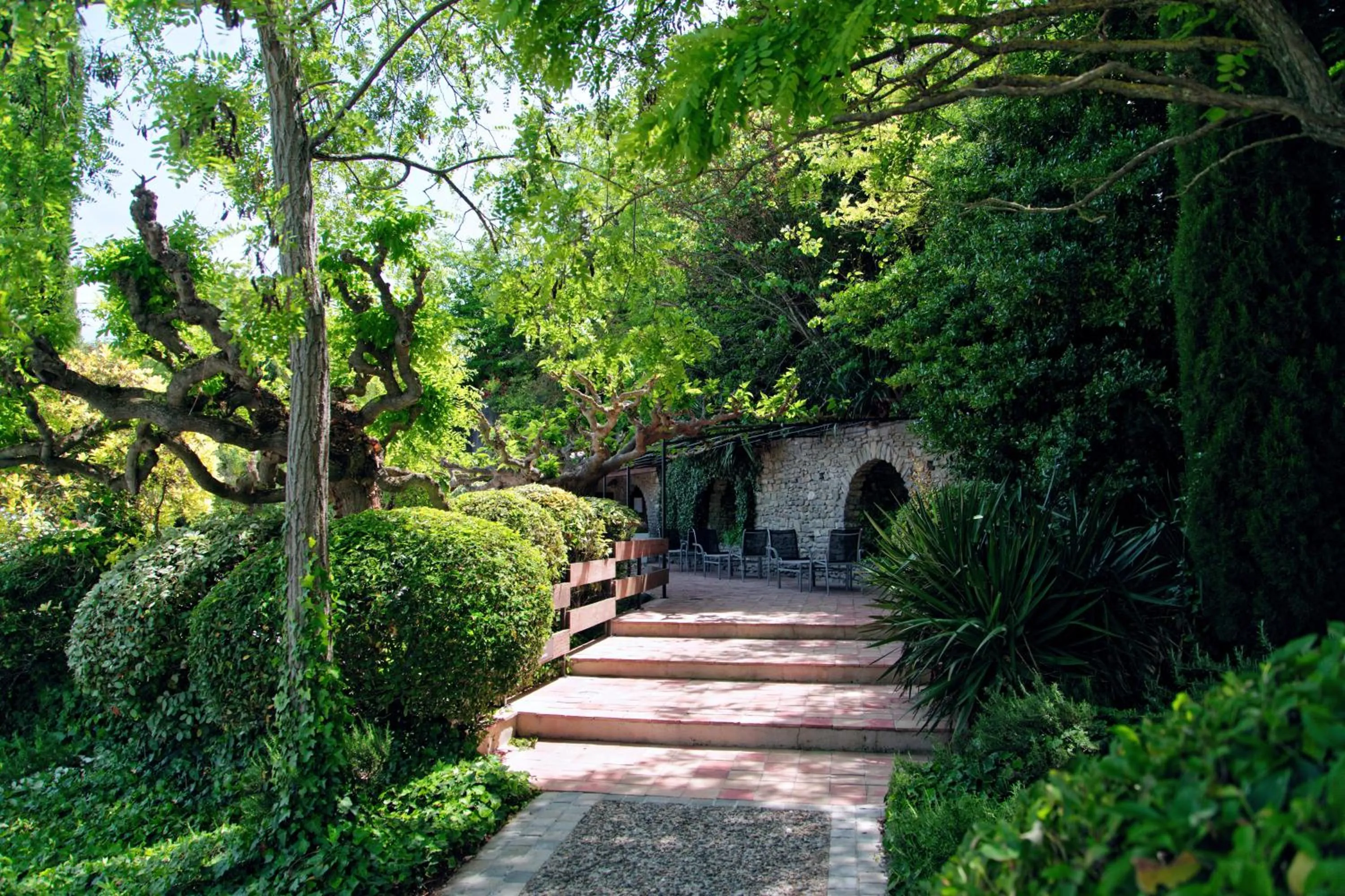 Garden in Hôtel du Château & Spa - Teritoria