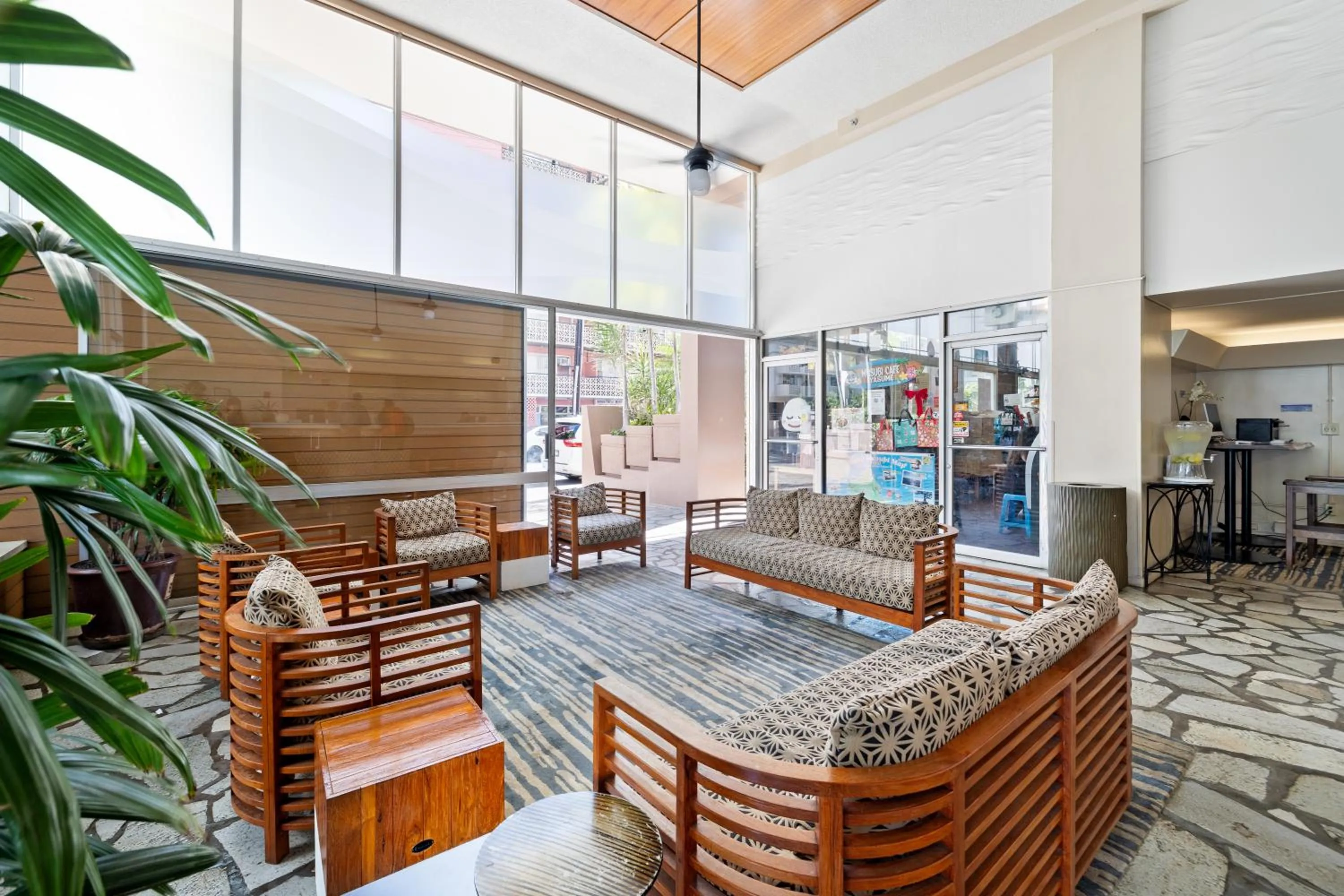 Seating area in Pacific Monarch - 1 BR - Ocean and City Views!