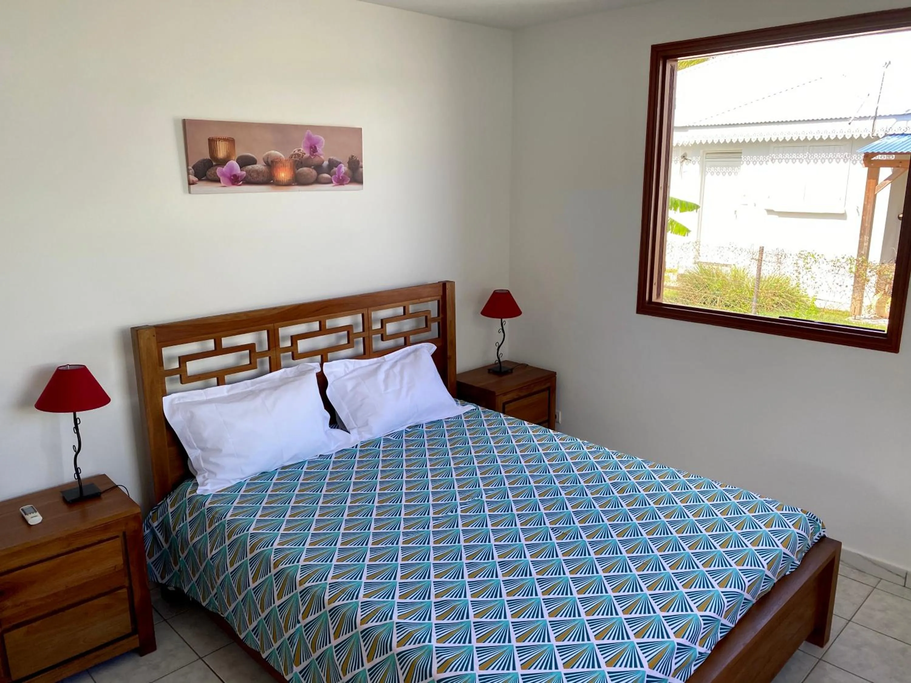 Bed in Villa les Lataniers St-Francois