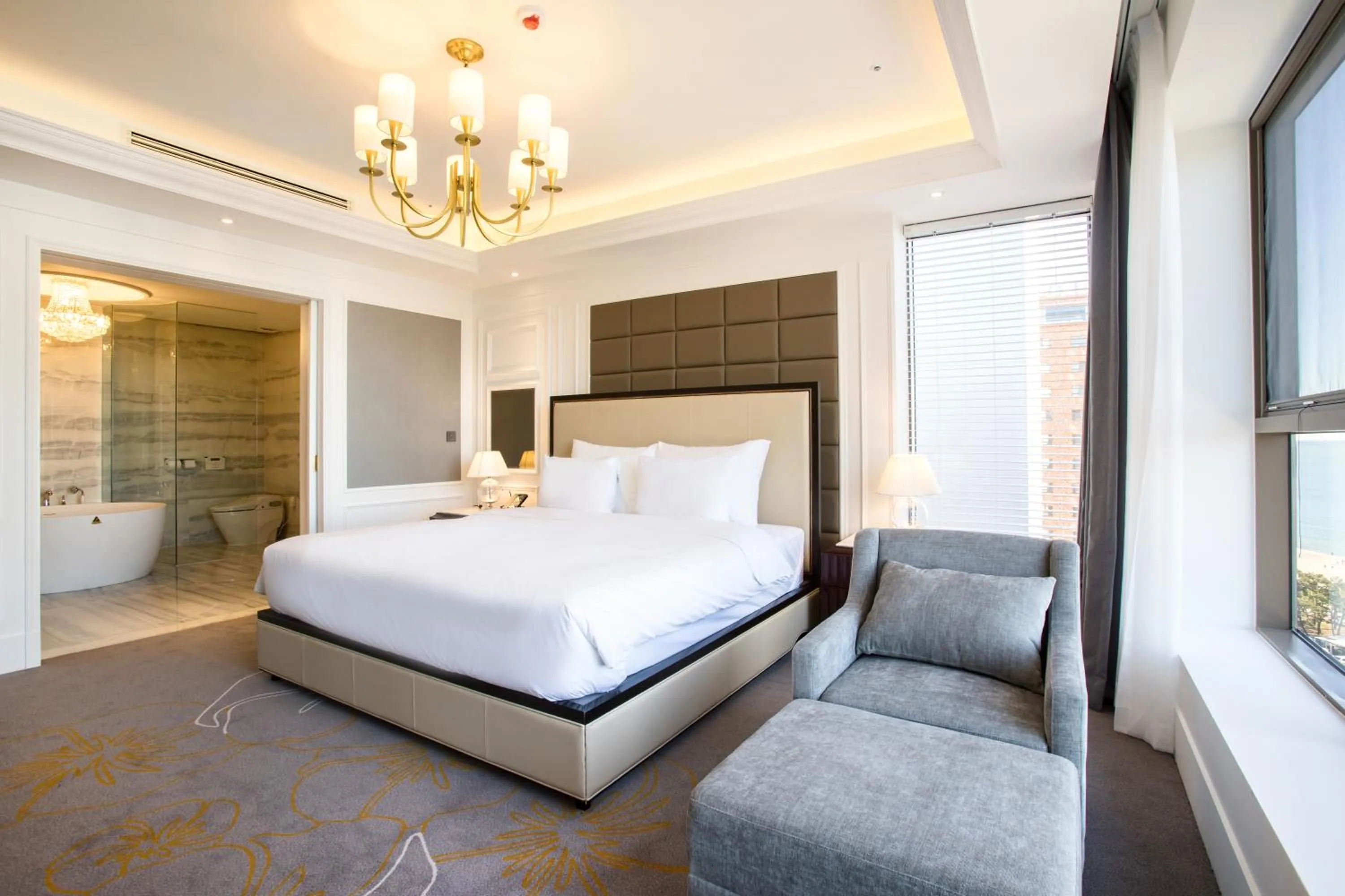 Bed in Baymond Hotel