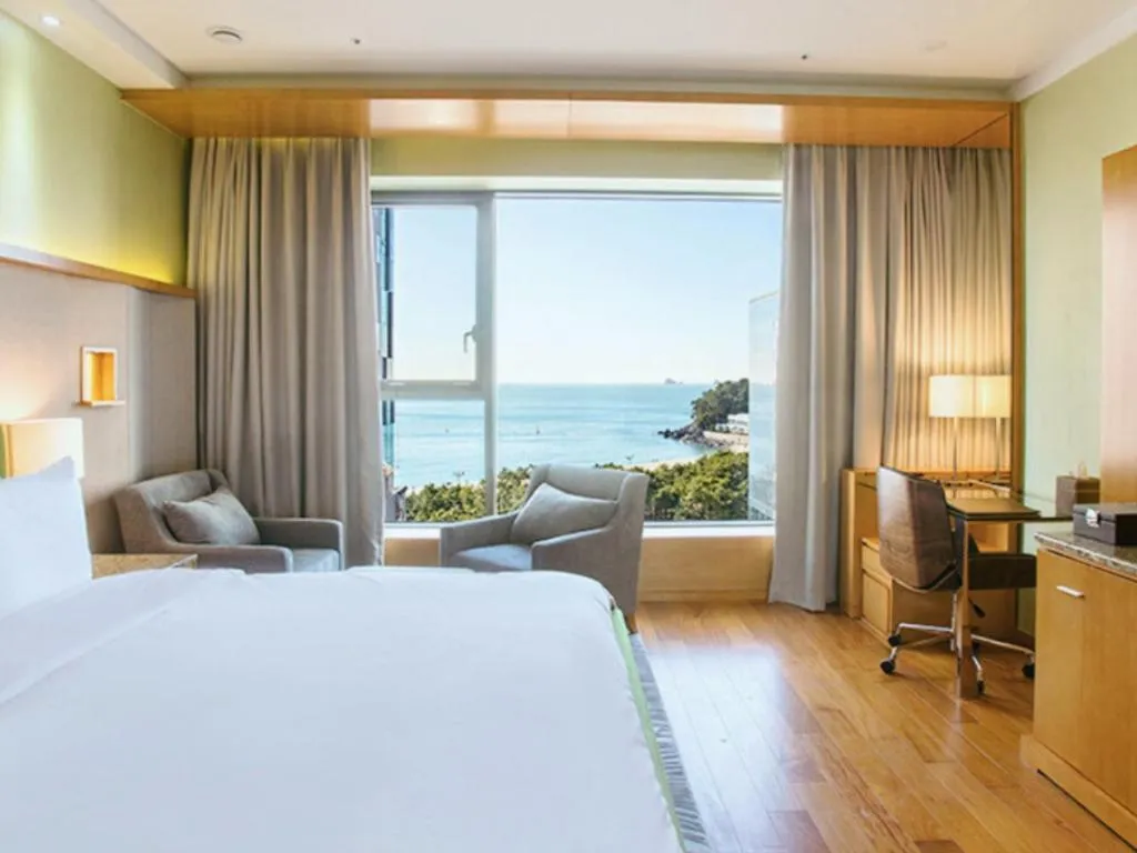 Bed in Baymond Hotel