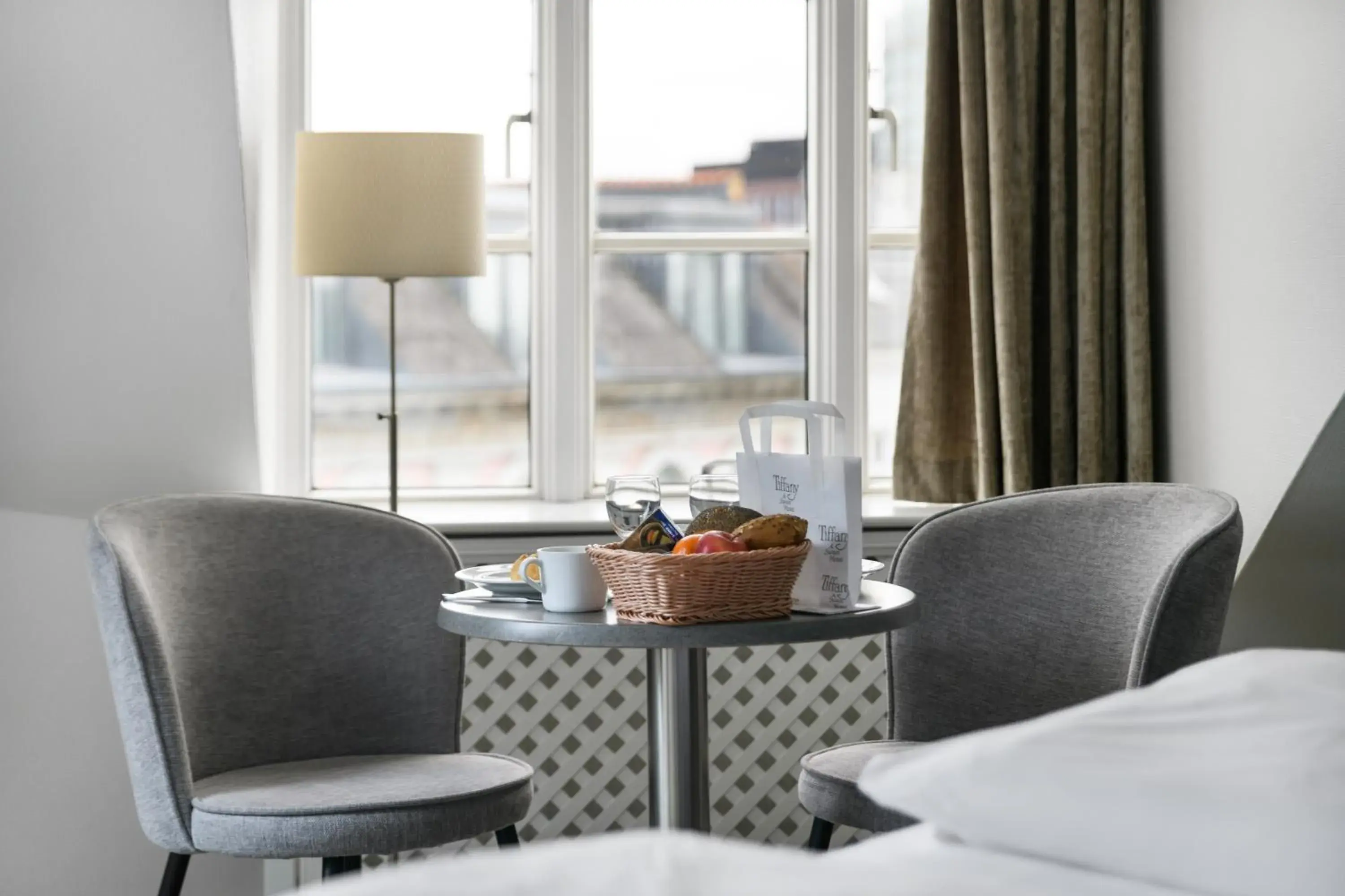 Breakfast, Bed in Hotel Tiffany Breakfast, Bed in Hotel Tiffany