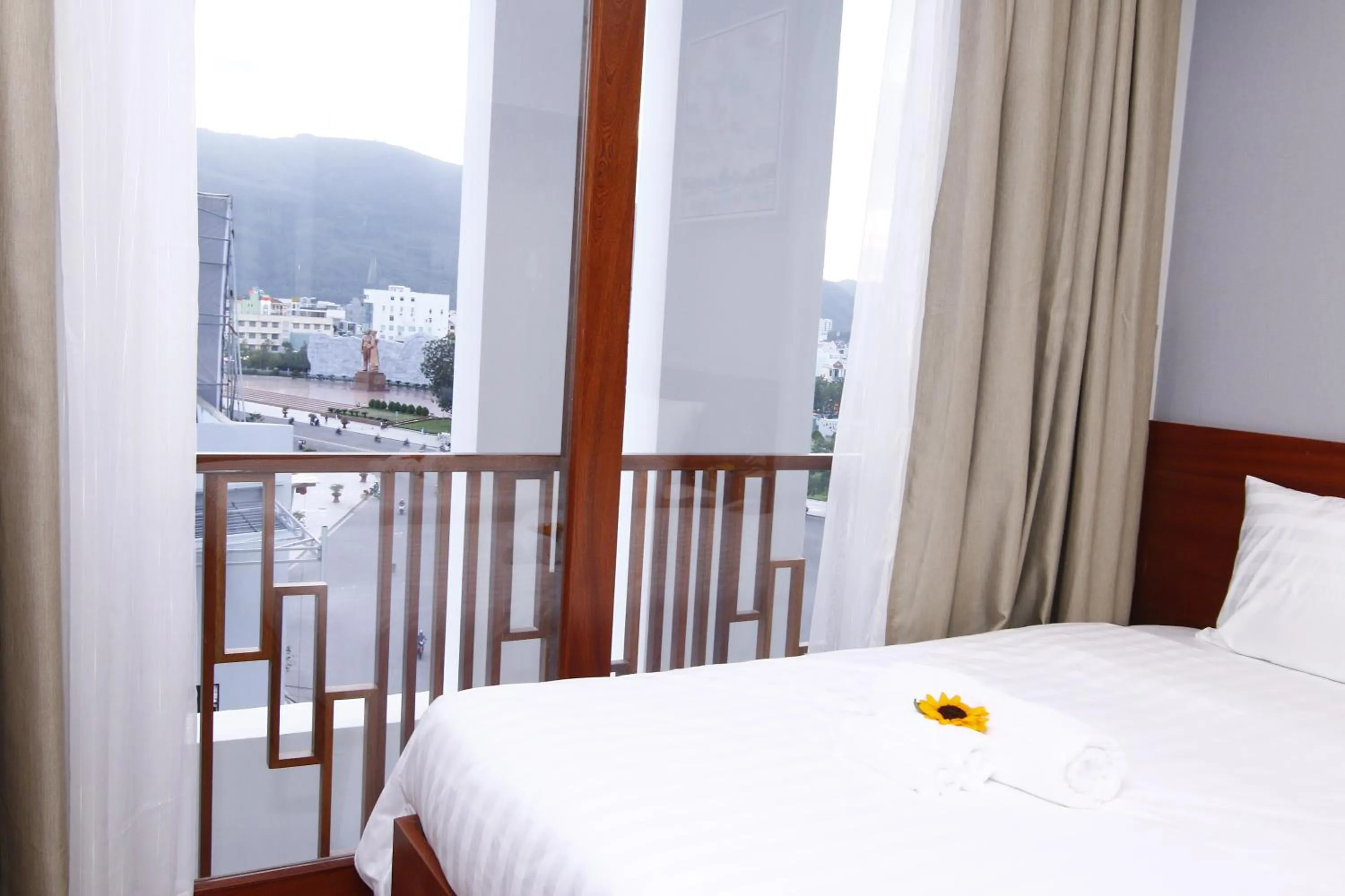 Bed in MENTO HOTEL QUY NHƠN