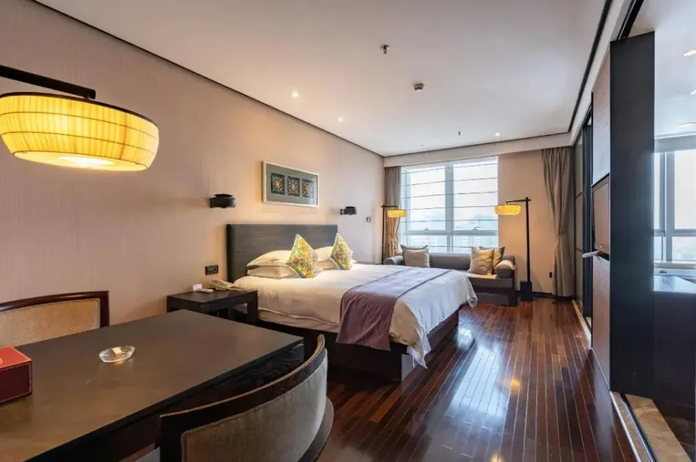 Photo of the whole room in SSAW Boutique Hotel Hangzhou Xiaoshan Yinlong Hangfachang Subway