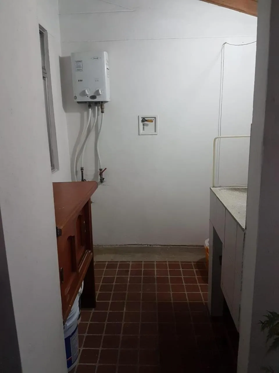 Toilet in Casa Entera-Cerca a Mall La Central y Estación de Tranvía