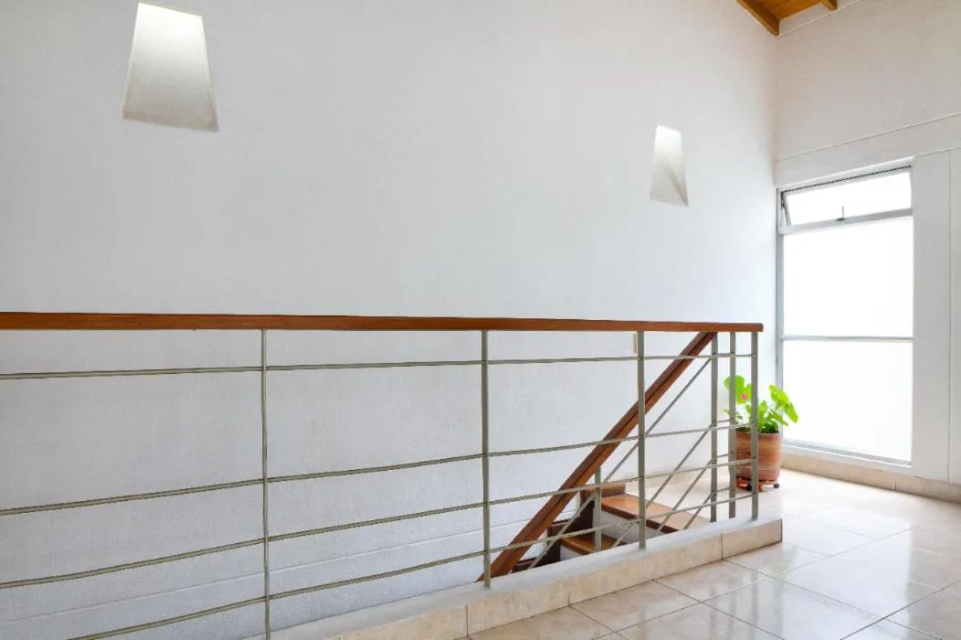 Casa Entera-Cerca a Mall La Central y Estación de Tranvía