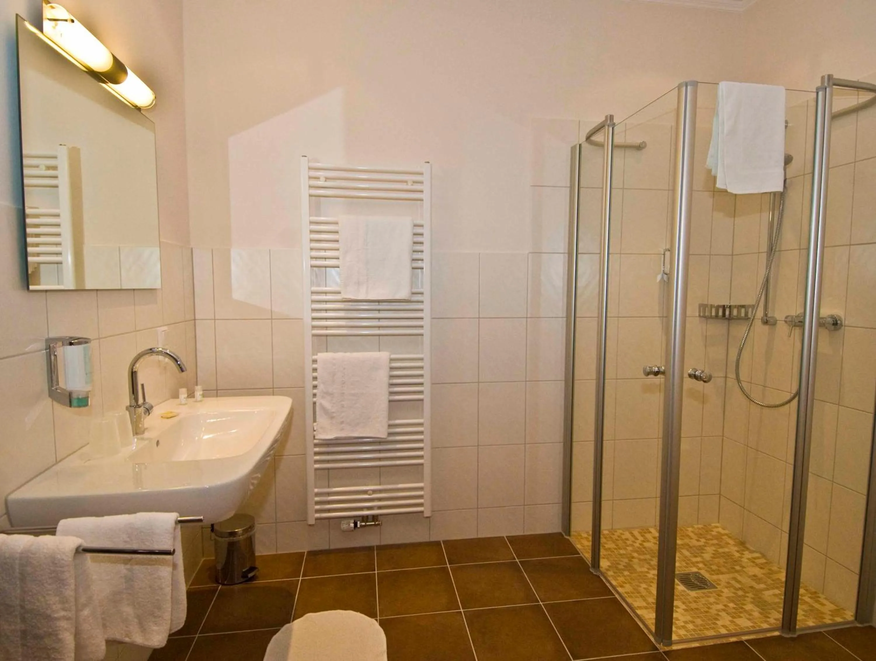 Bathroom in Nierswalder Landhaus