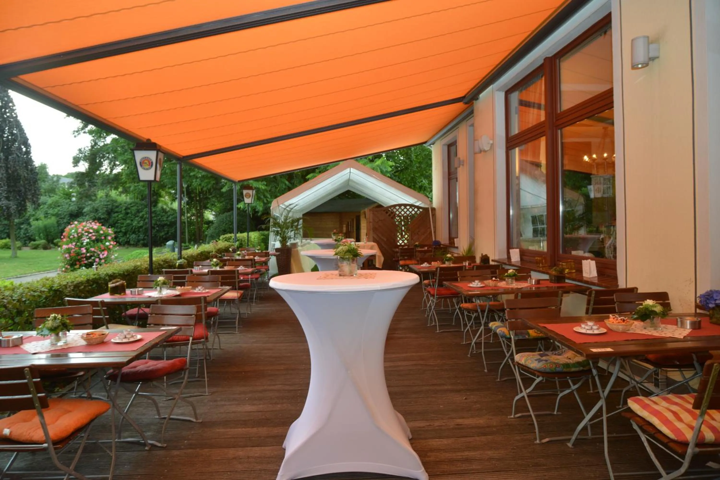 Restaurant/places to eat in Nierswalder Landhaus