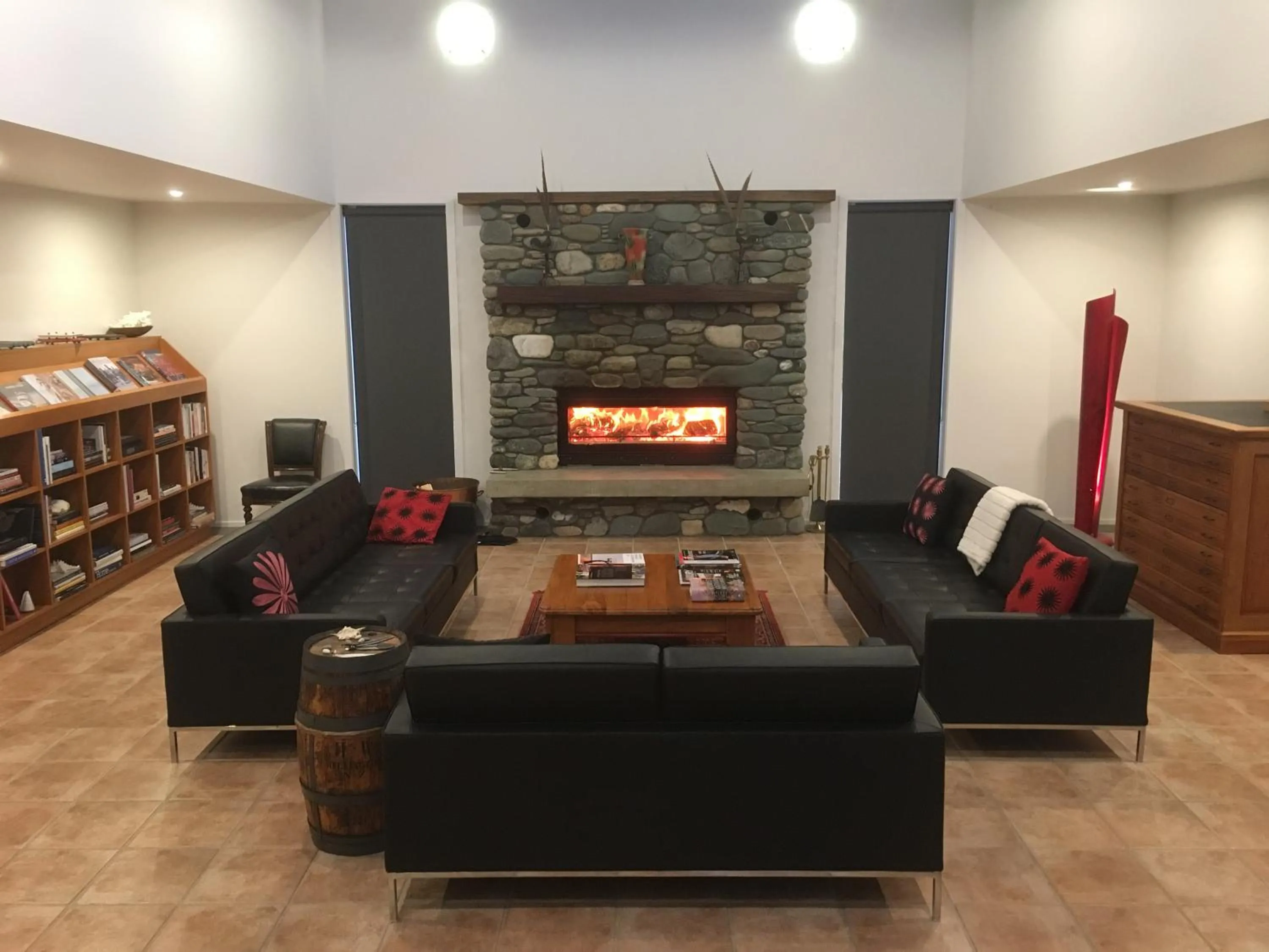 Living room in Korepo Lodge @ Ruby Bay